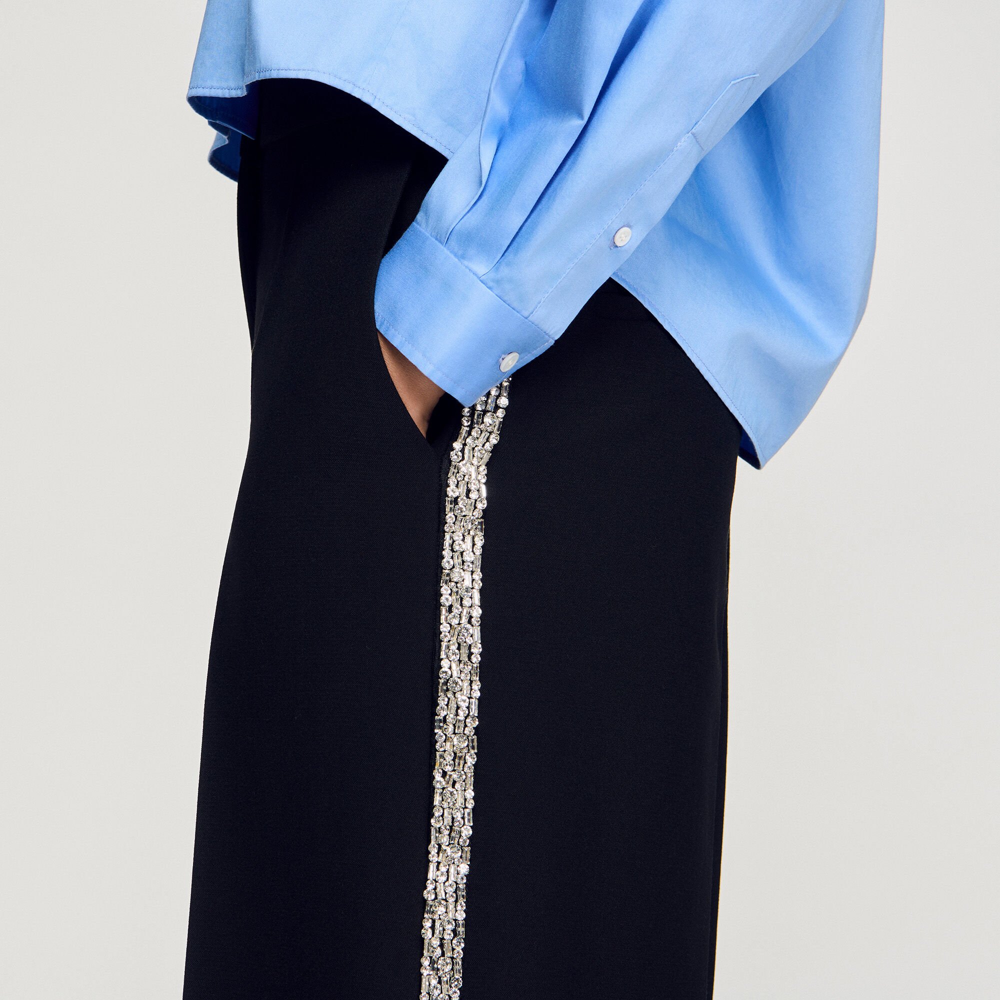 Bermuda with rhinestone band