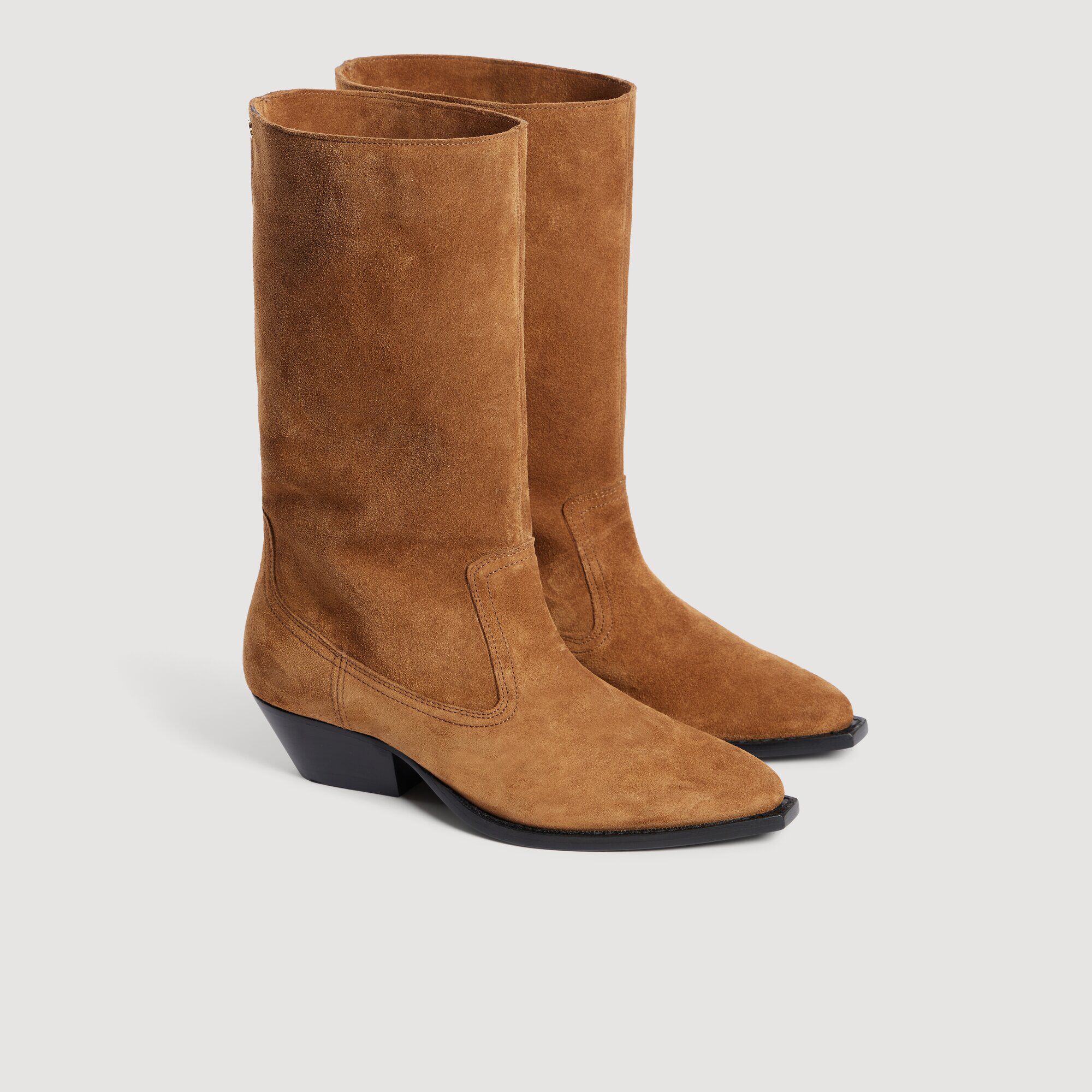 Suede boots