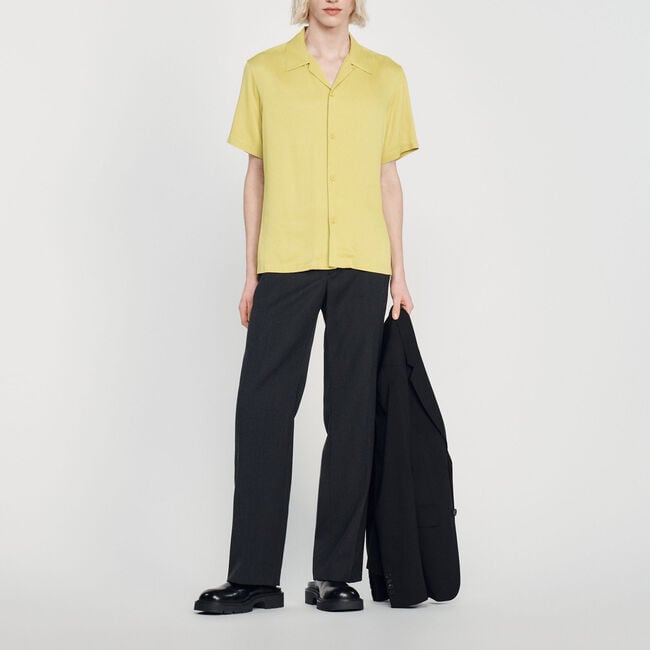 Short-sleeved shirt