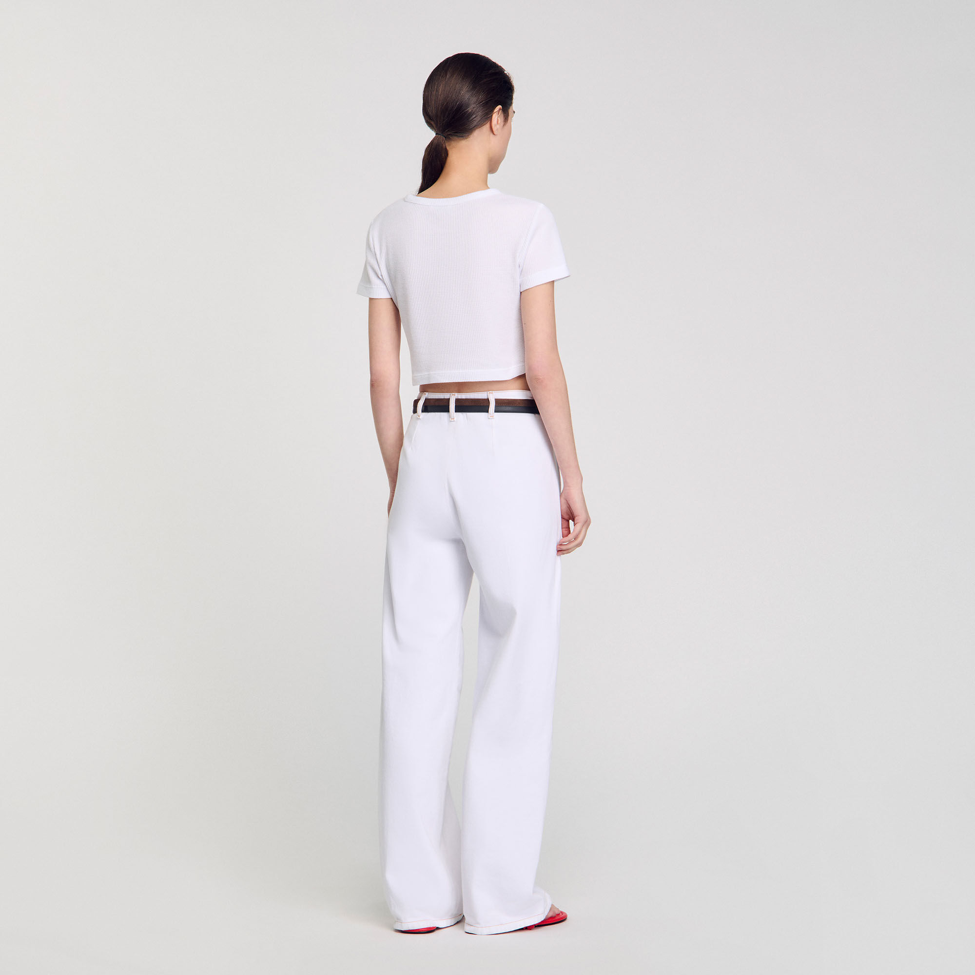 SANDRO 売れ筋商品|||サンドロ Tシャツ トップス レディース Tops White SANDRO logo-embroidered T-shirt | White | FARFETCH
