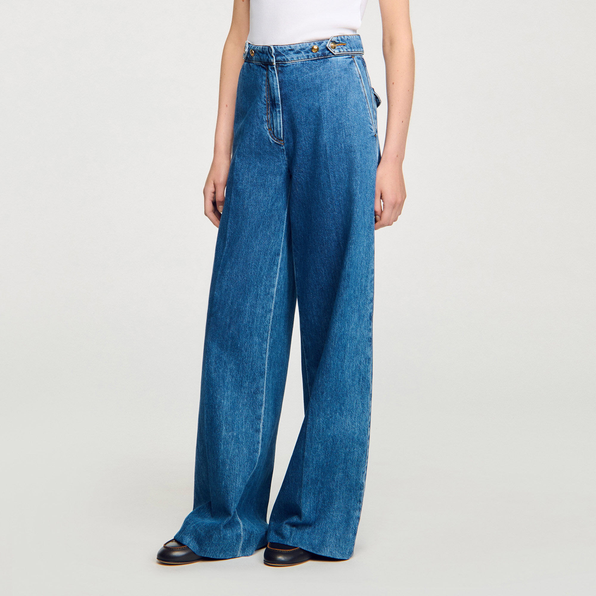 Wide-leg jeans
