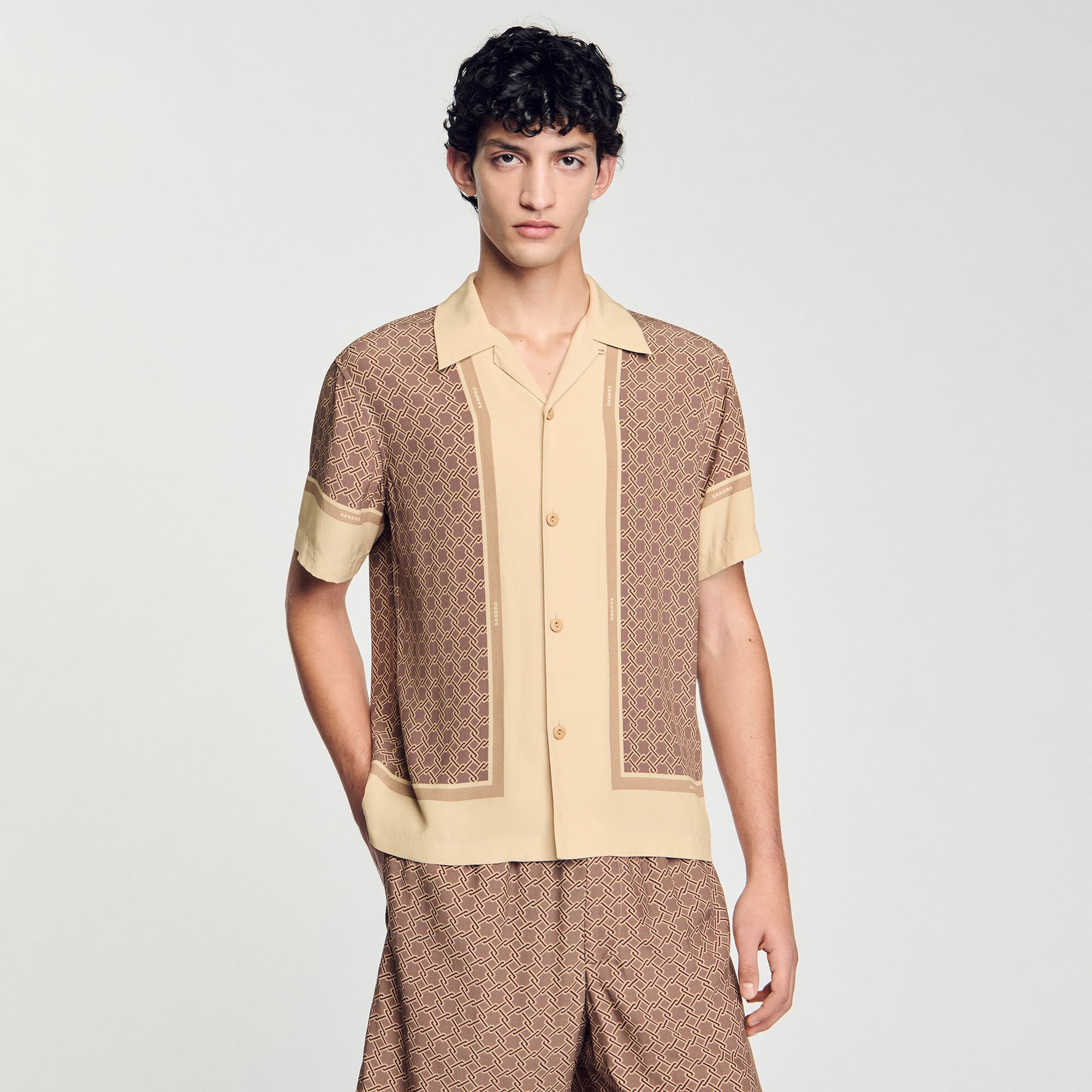 【25％OFF】 Short-sleeved patterned Sandro | Men for beige / white shirt セット+コーデ