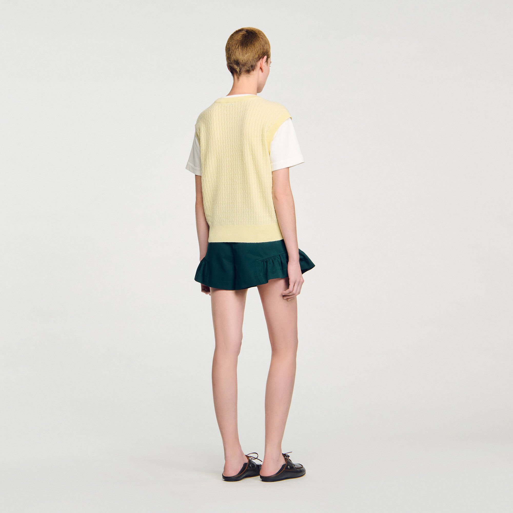 Dual-material knit jumper