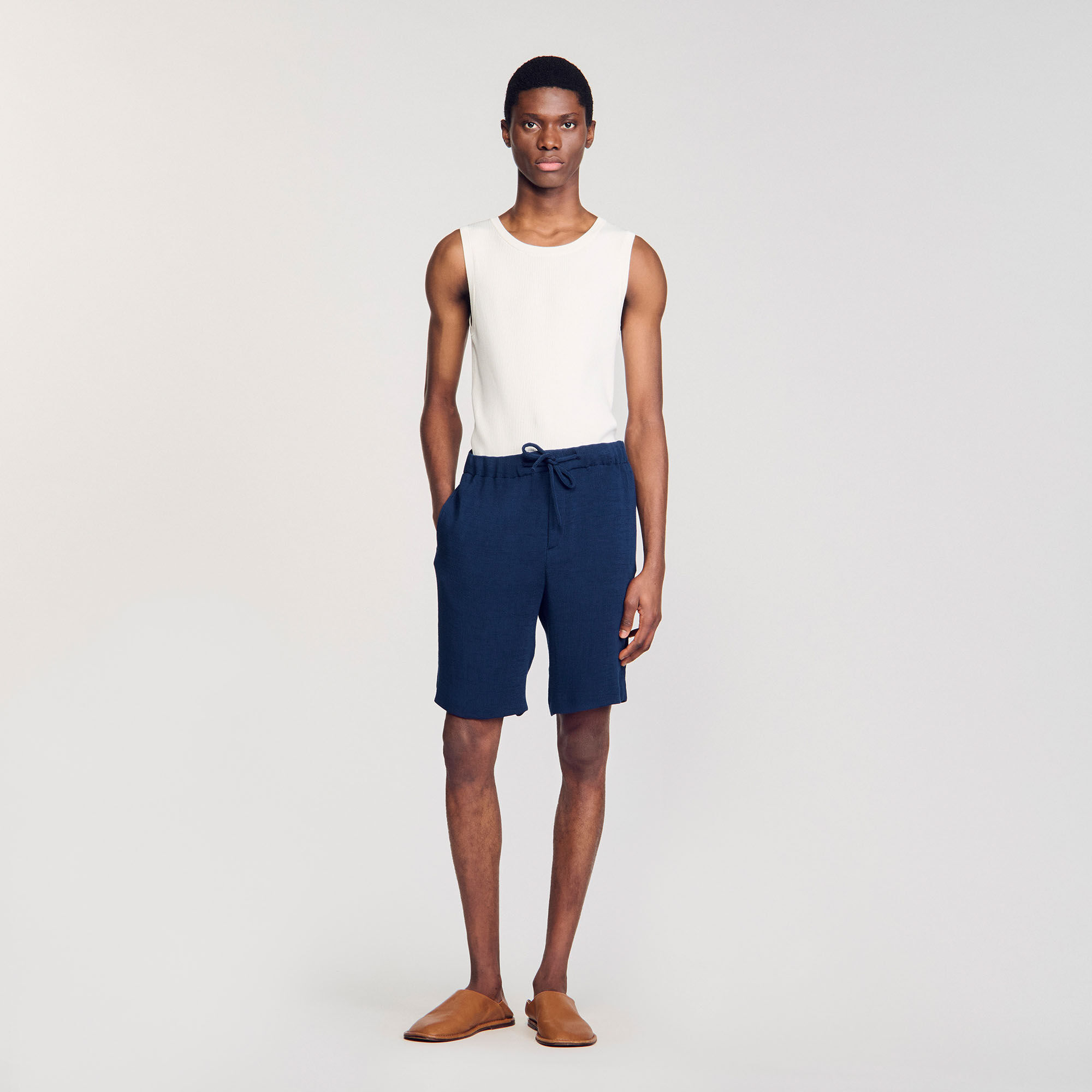 Pleated Bermuda shorts