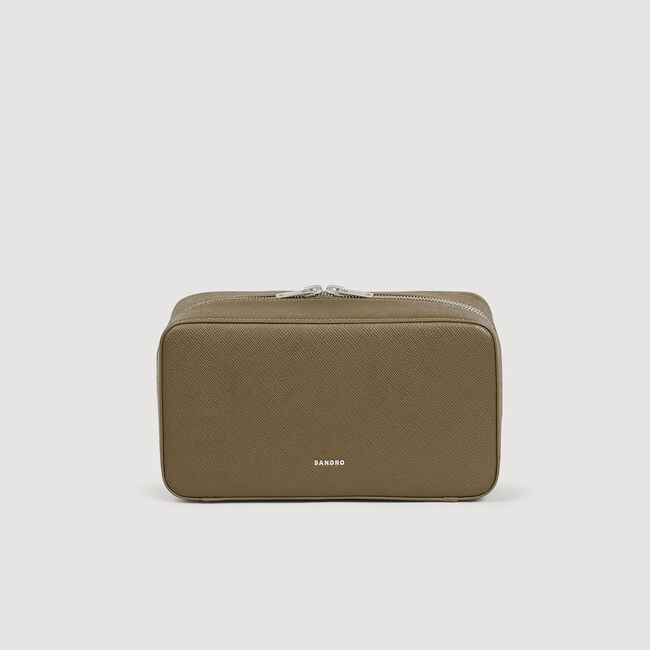 Toilet bag in reconstituted leather