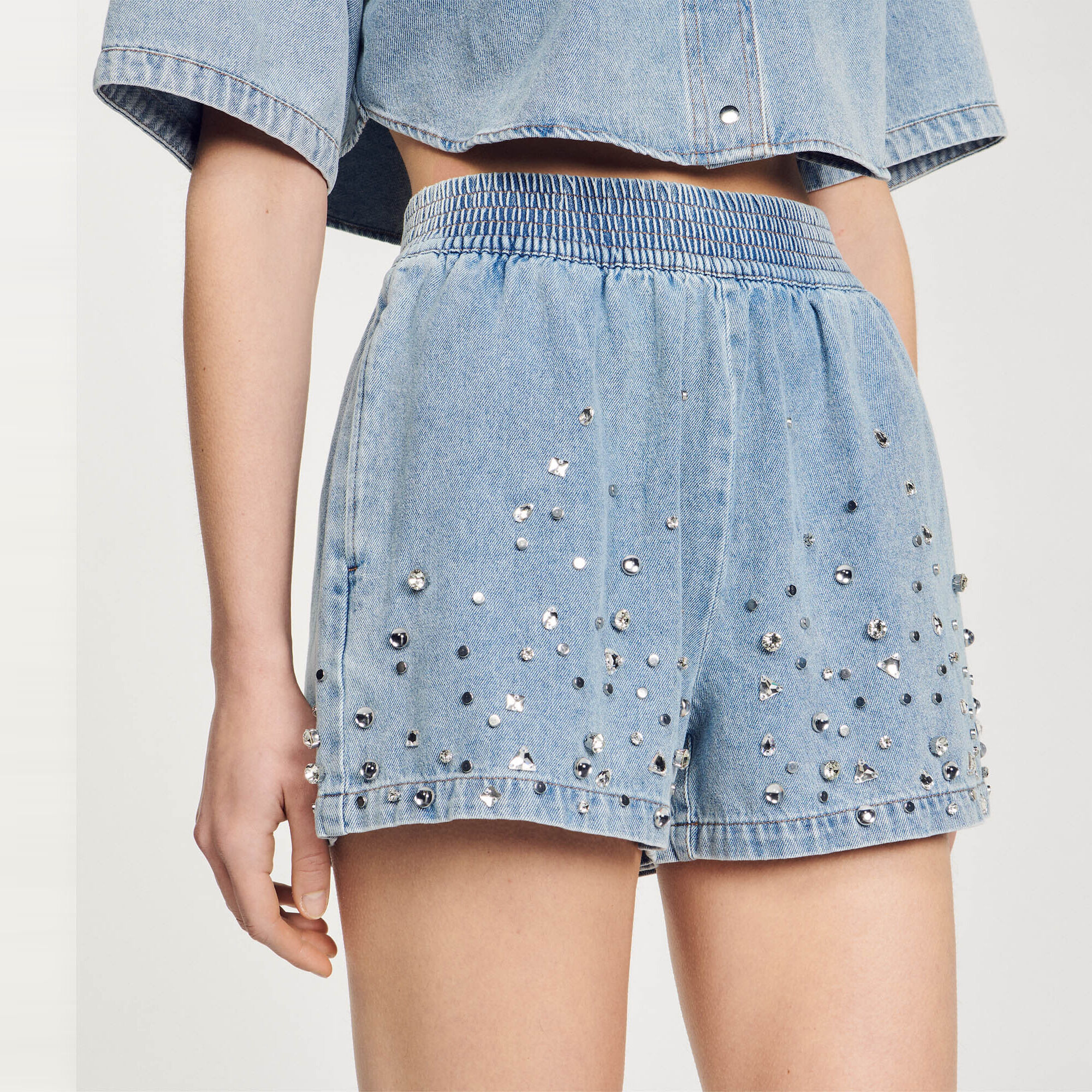 Wide-leg rhinestone denim shorts