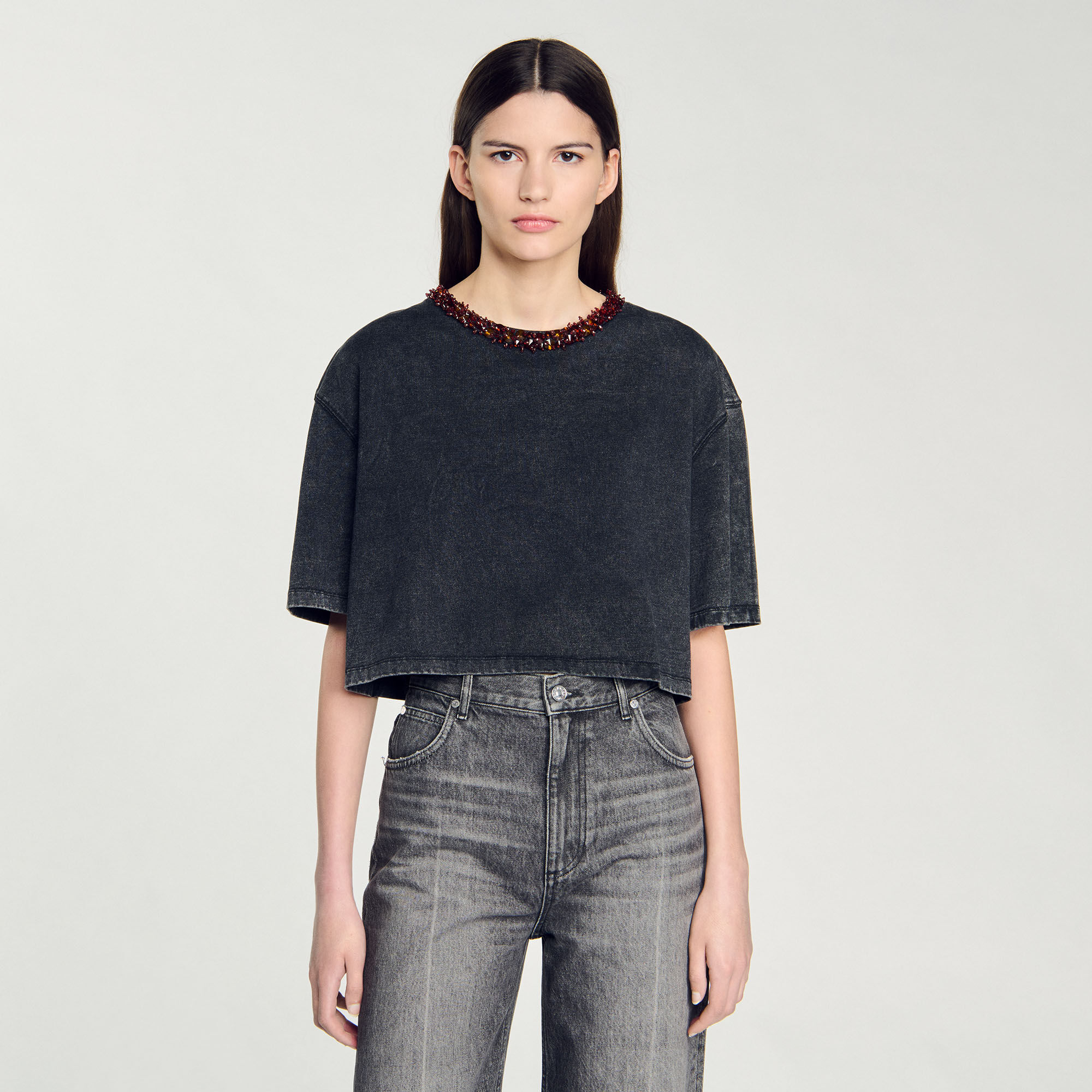 Cropped beaded T-shirt