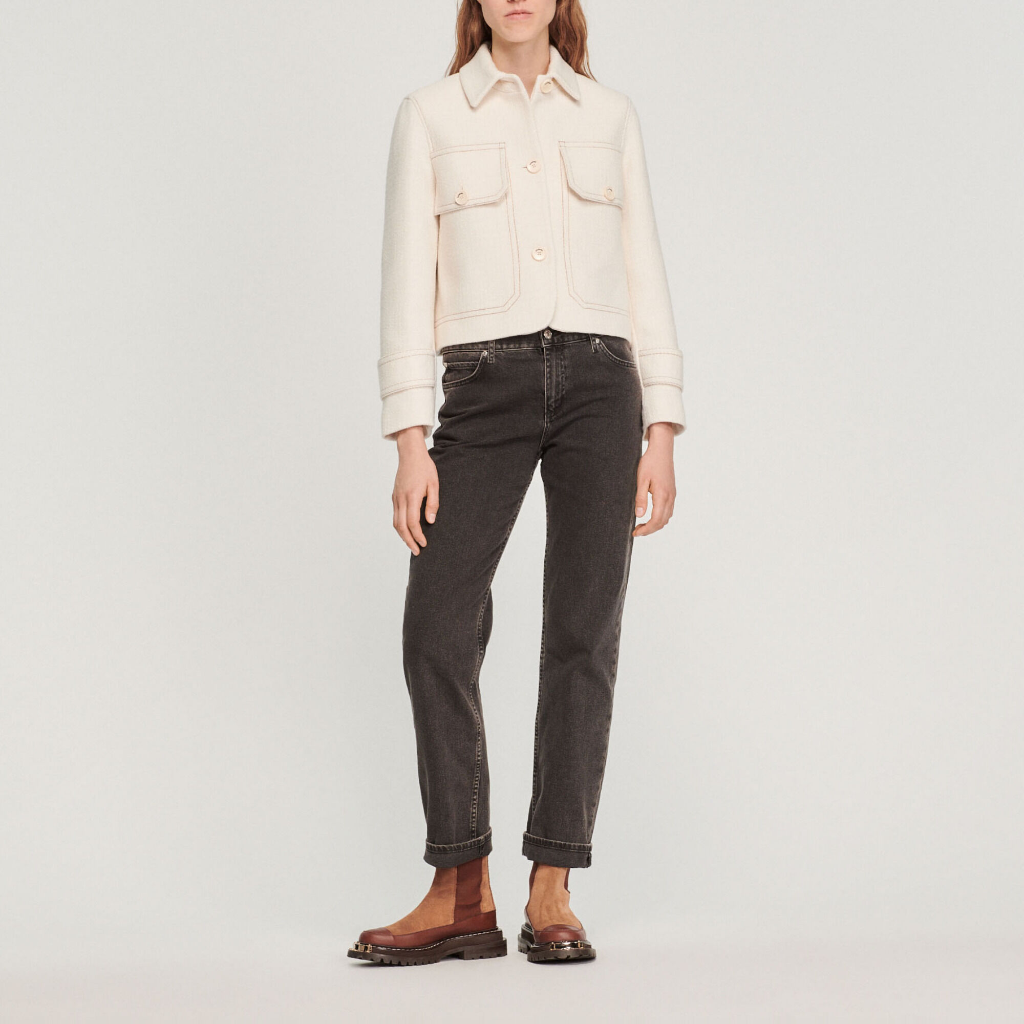 Short button-up coat