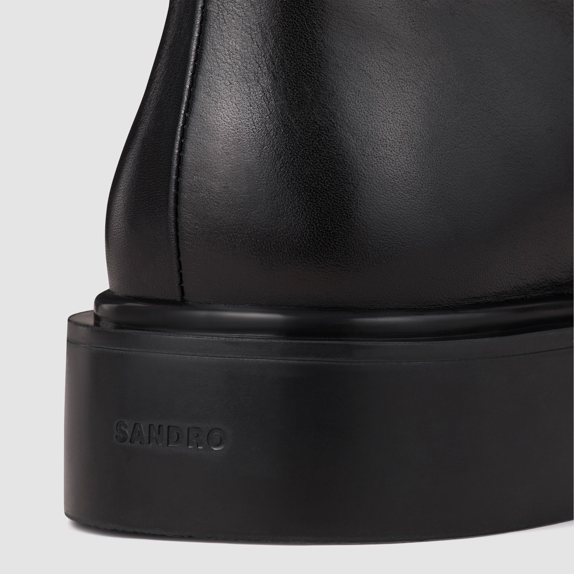 Zipped leather ankle boots