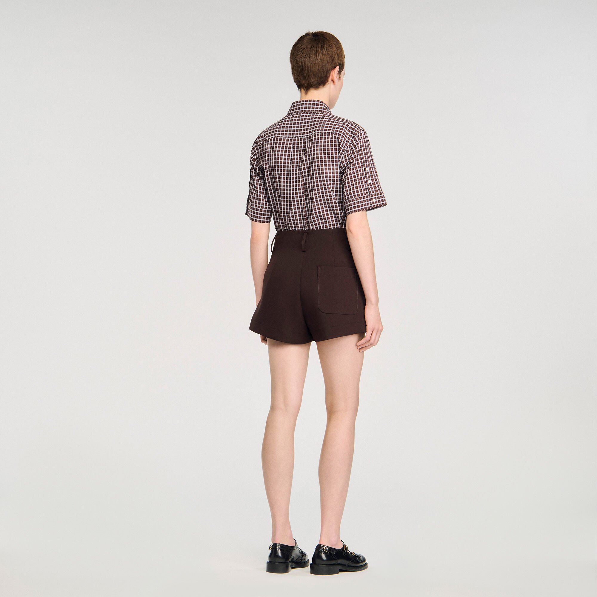 Buttoned carpenter shorts