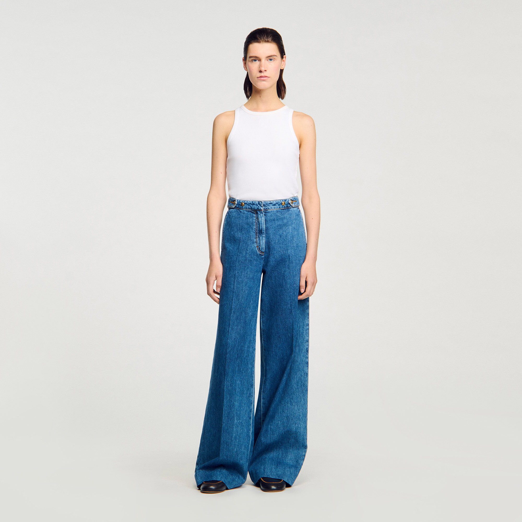 Wide-leg jeans