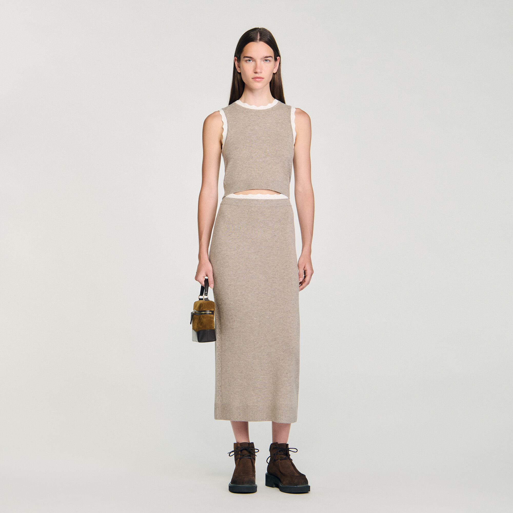 Long two-tone knit skirt