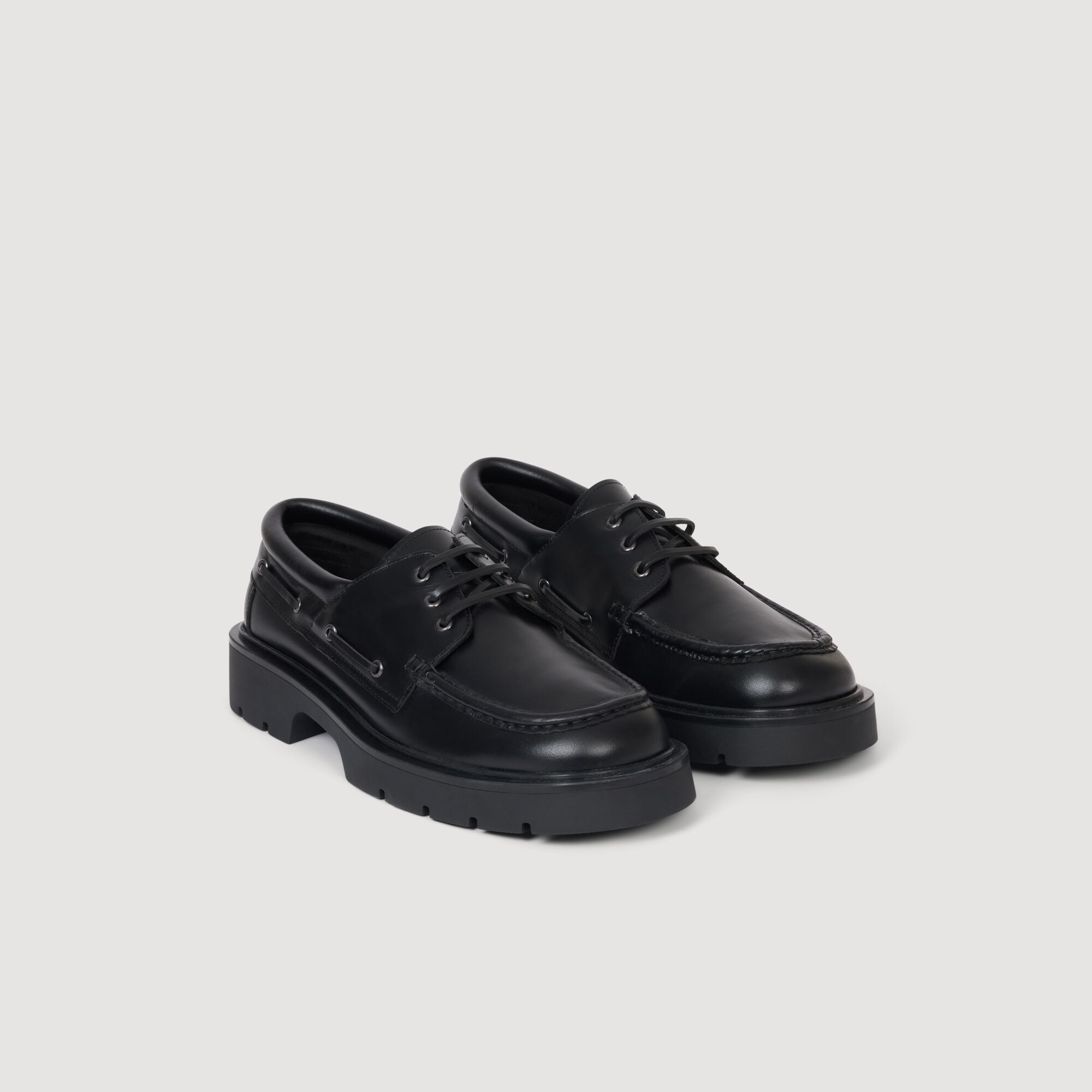 Leather boat shoes