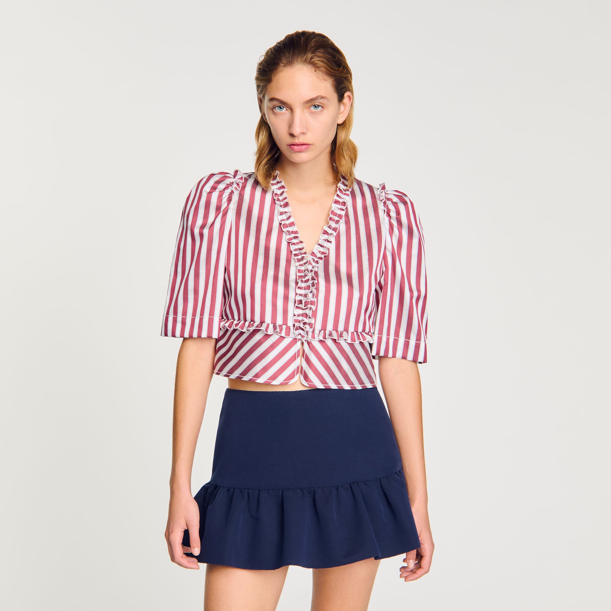 関税・送料込み!【国内発送】SANDRO Striped Crop トップス Striped Cropped Shirt - Shirts - Sandro-paris.com