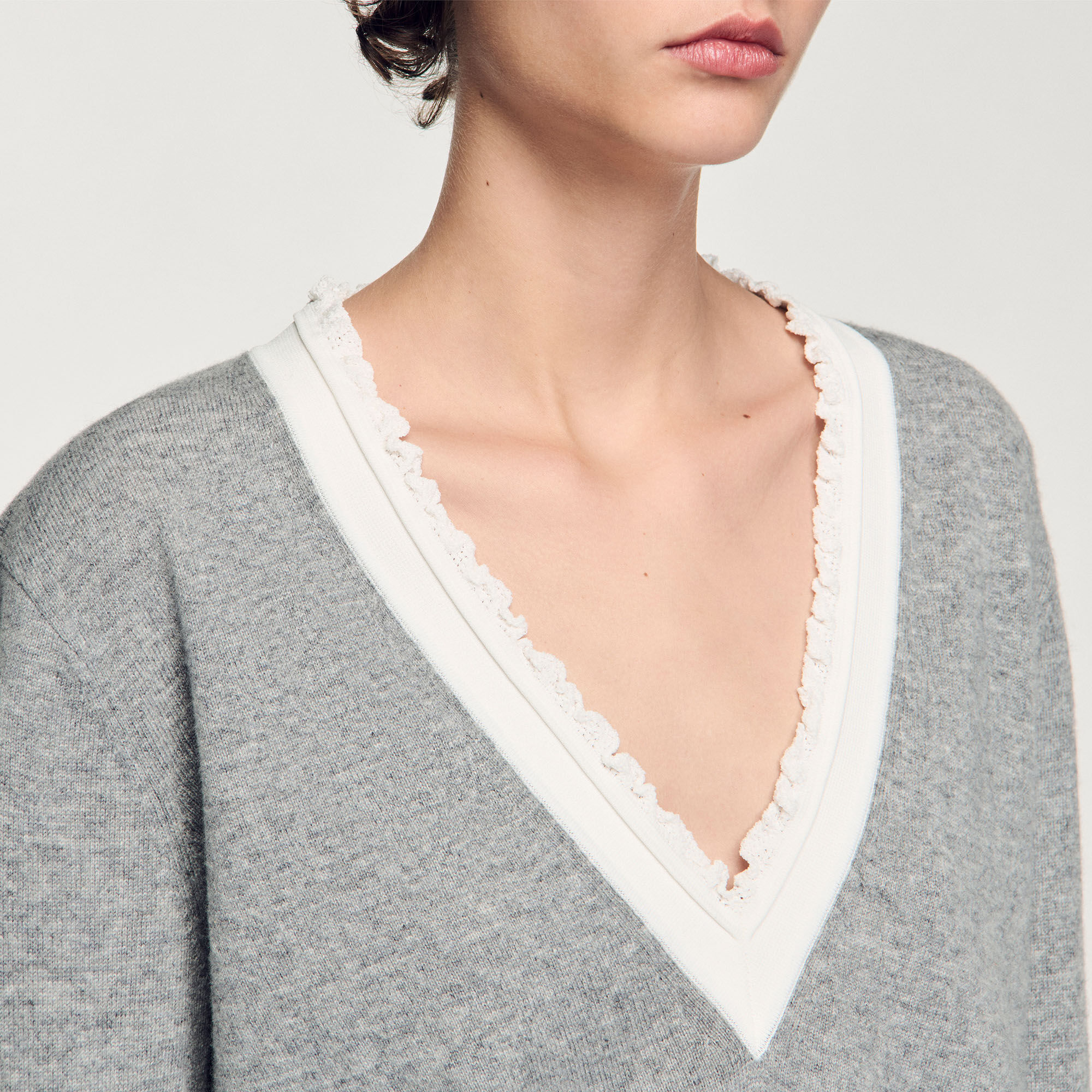 V-neck jumper