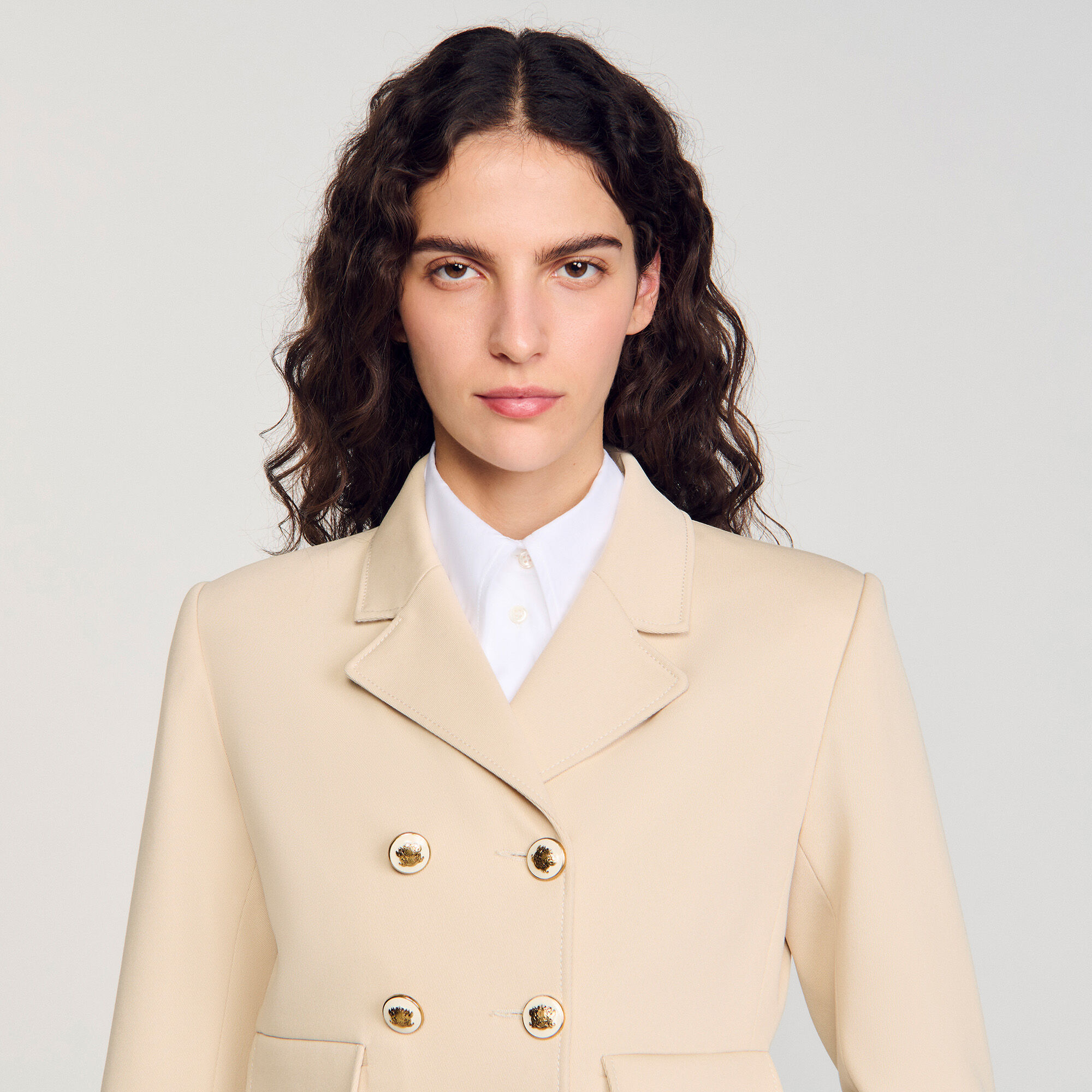 Cropped buttoned jacket