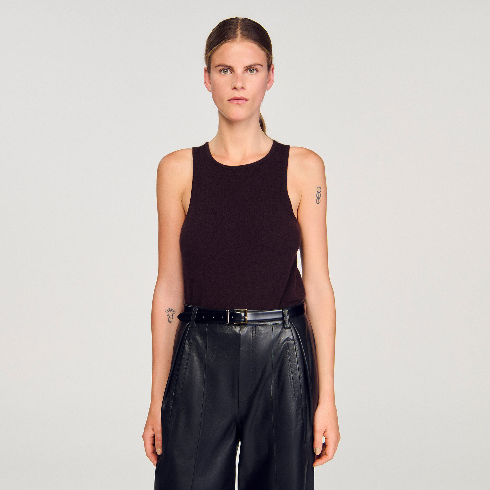 Sleeveless jumper