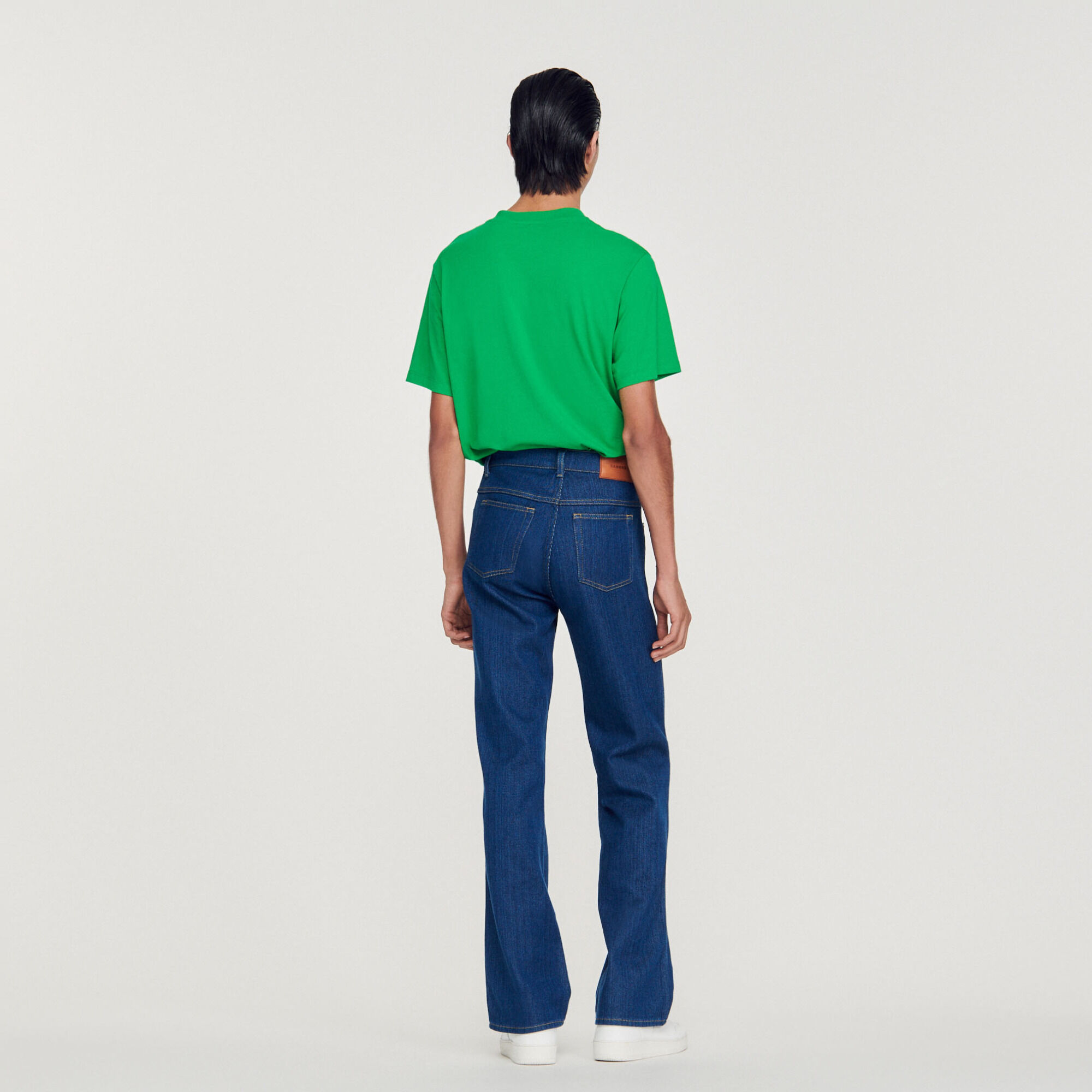 High-waisted flared jeans