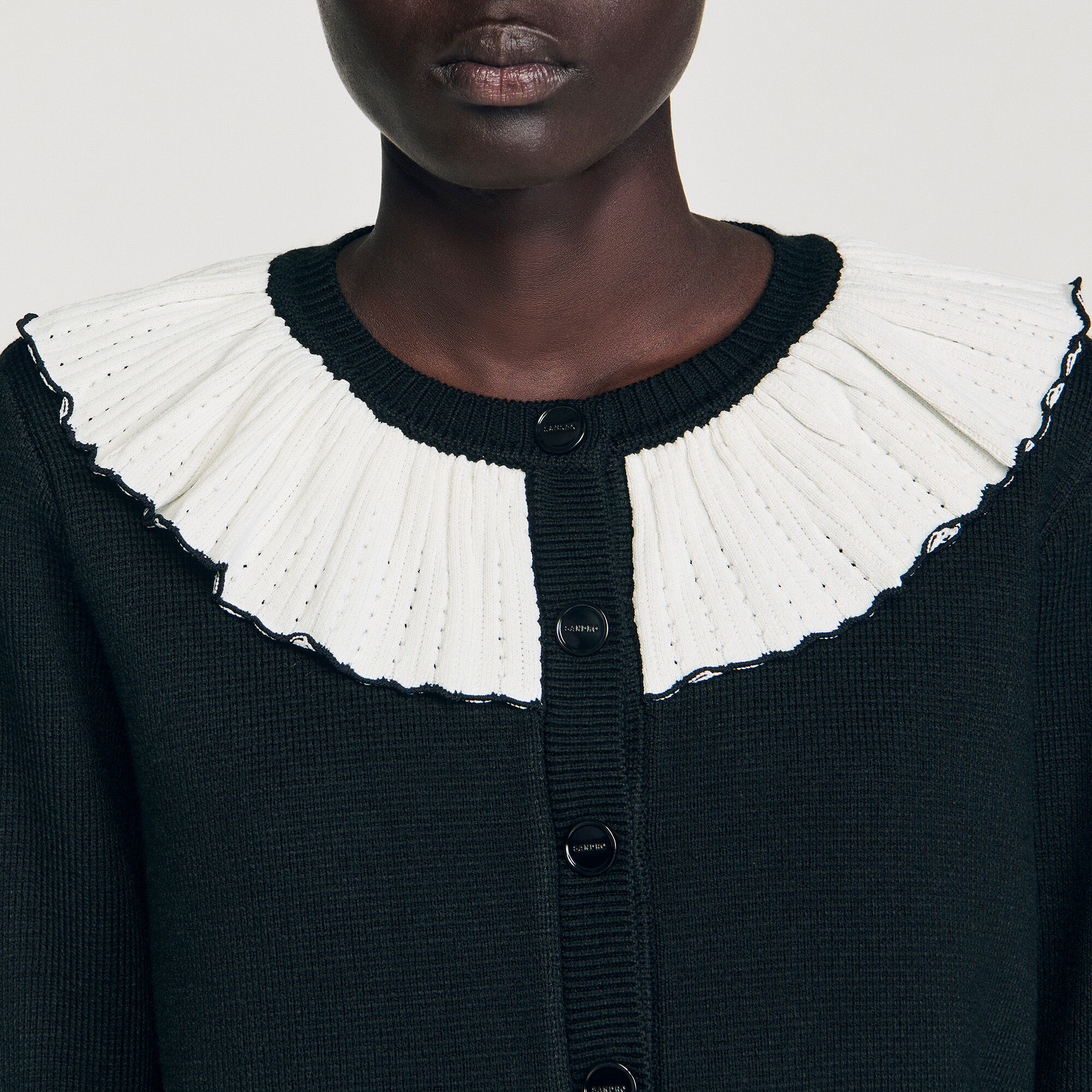 Cardigan with contrast collar
