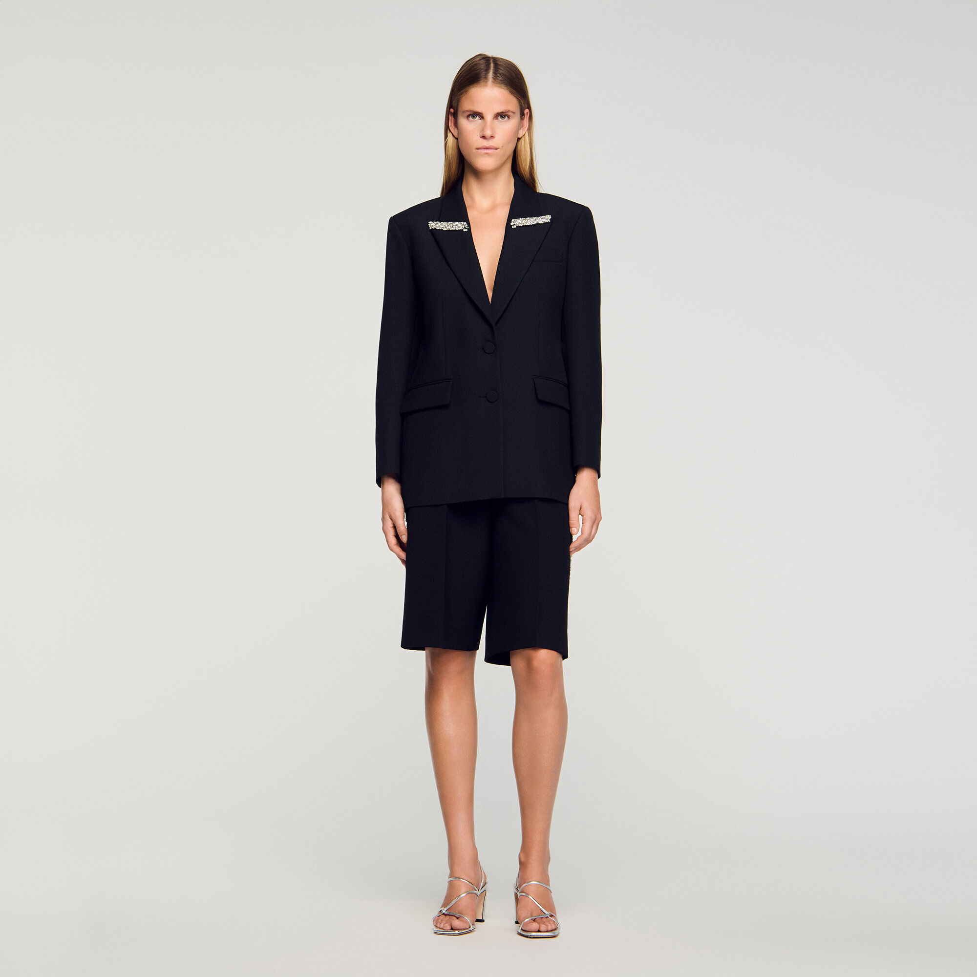 Jacket with rhinestone collar