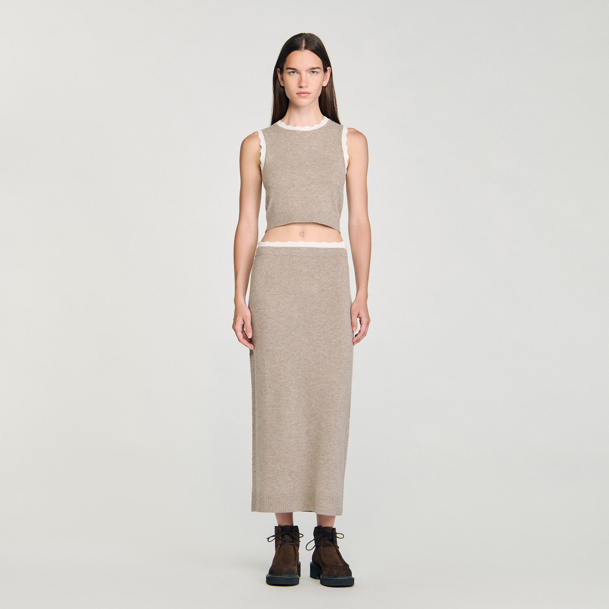 Long two-tone knit skirt