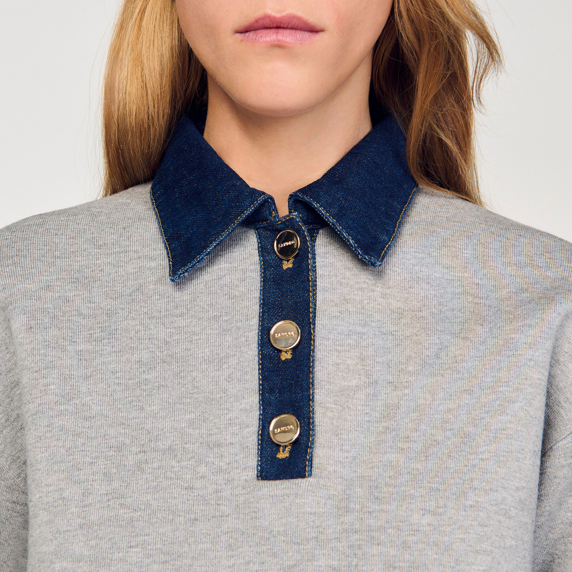 Jumper with denim collar