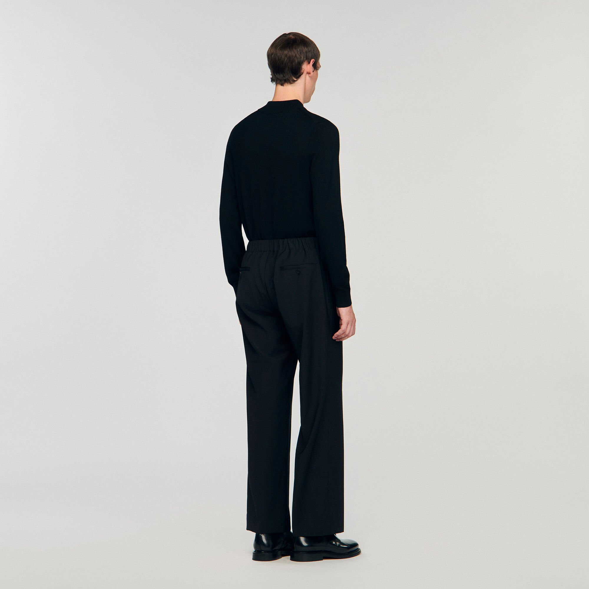 Wide-leg trousers