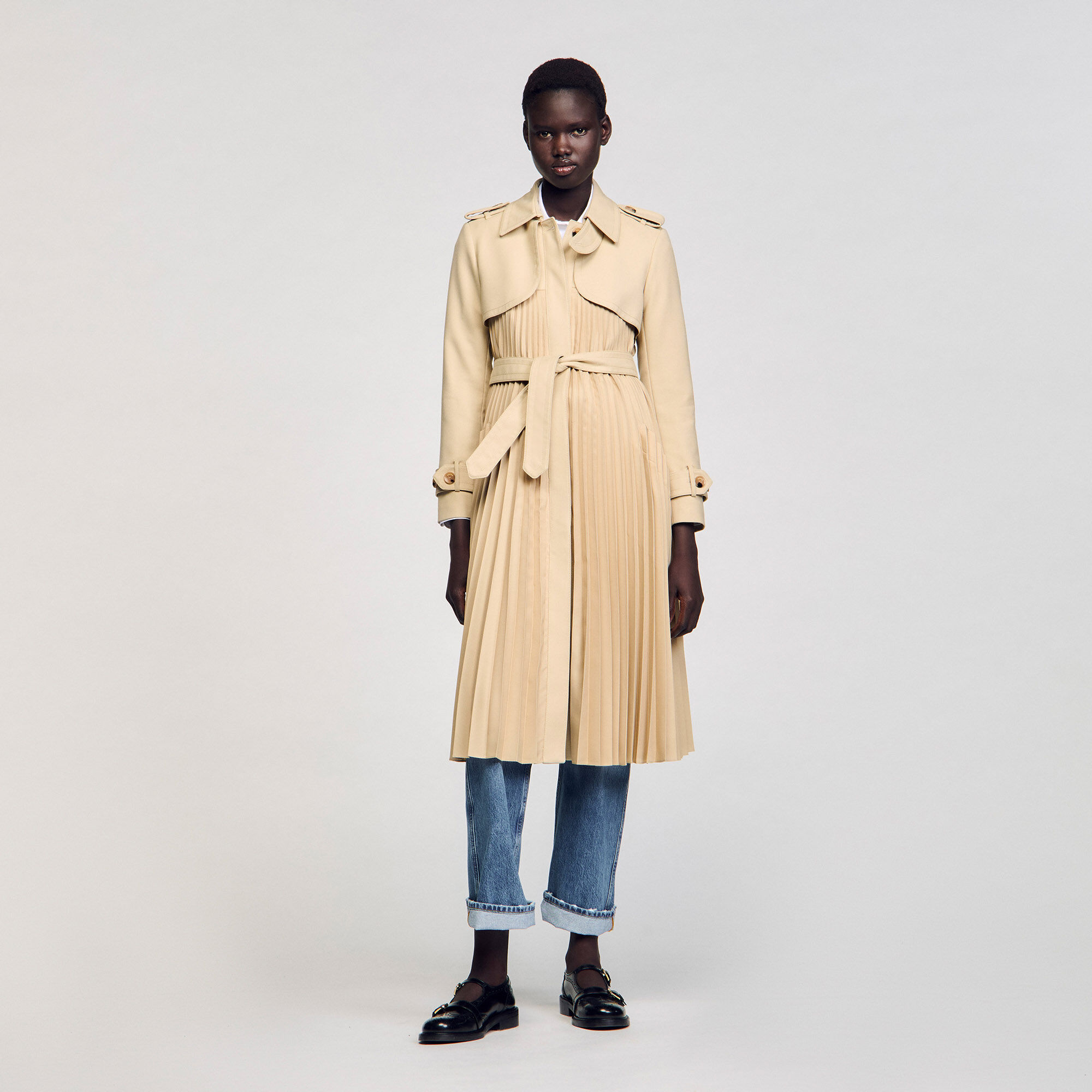 sandro paris  コート Pleated trench coat with belt white / beige For Women