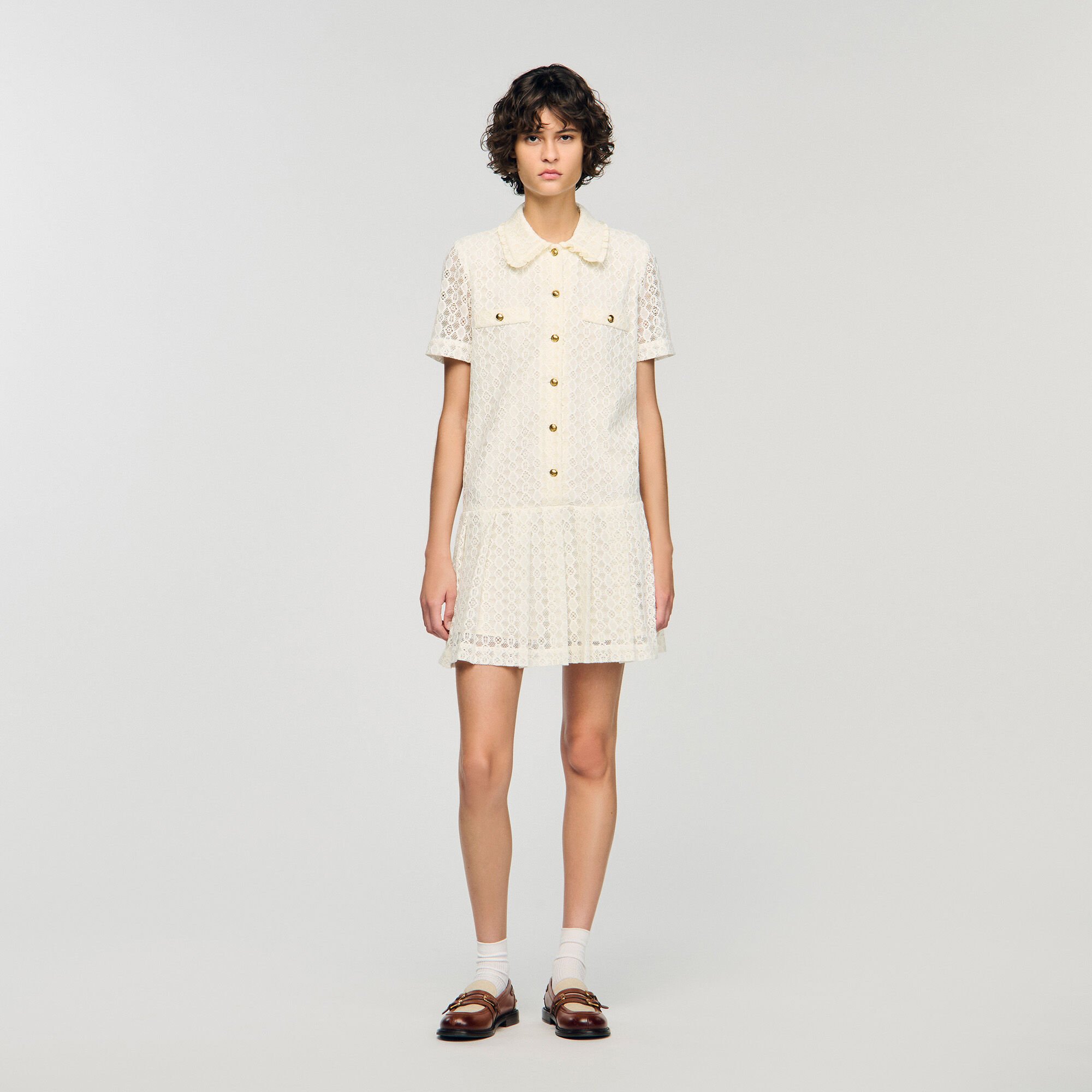 Short lace dress