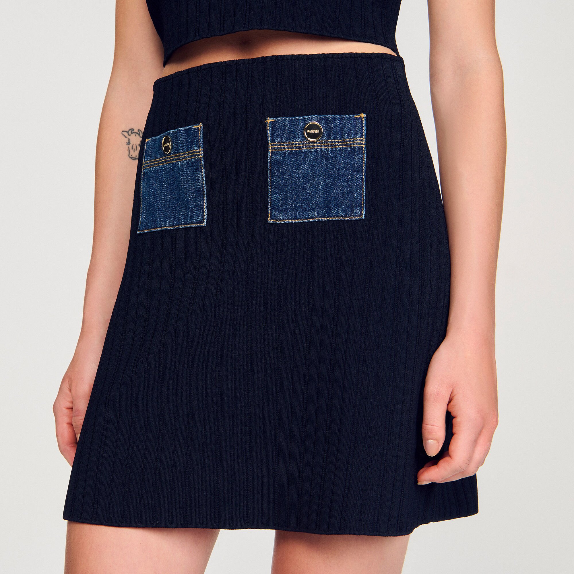 Short knit and denim skirt