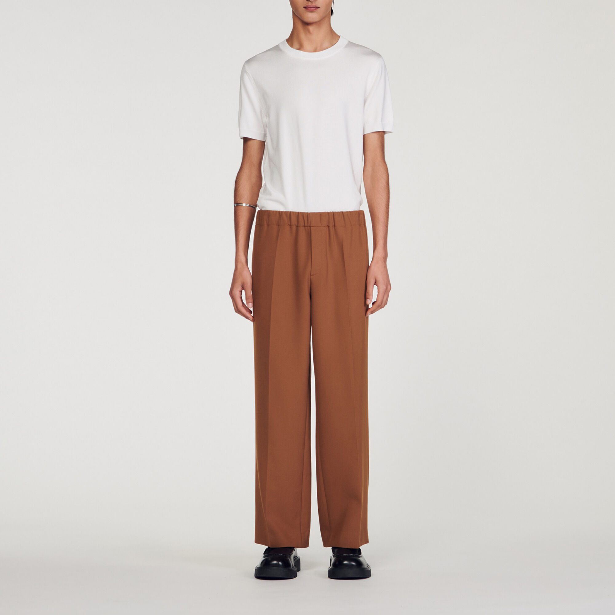 Wide-leg trousers