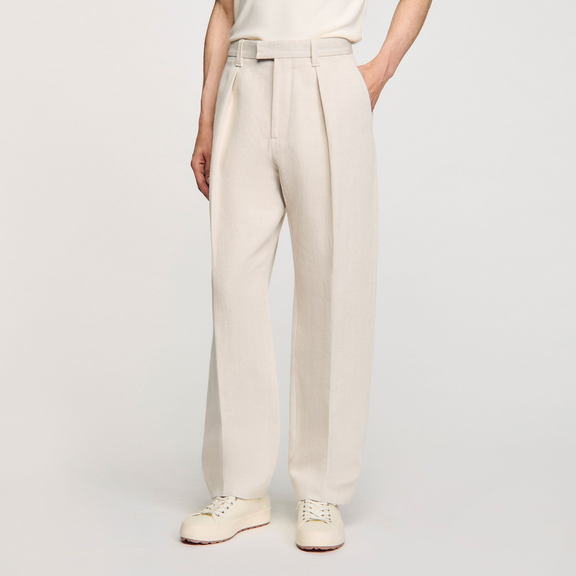 Wide-leg trousers with creases