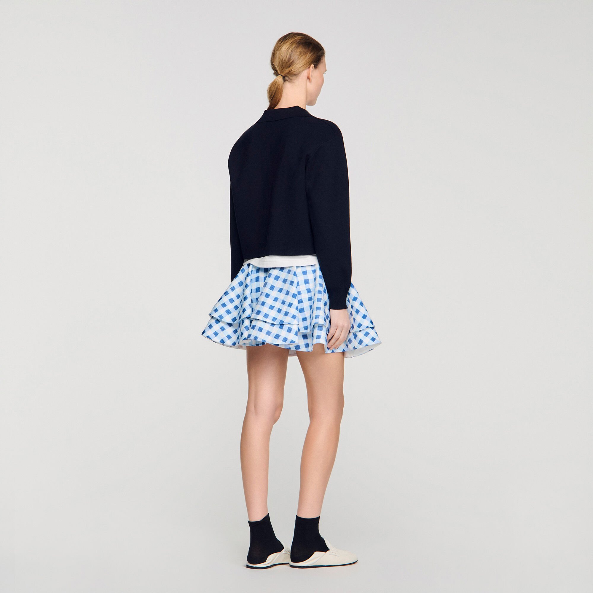 Metal button layered collar jumper