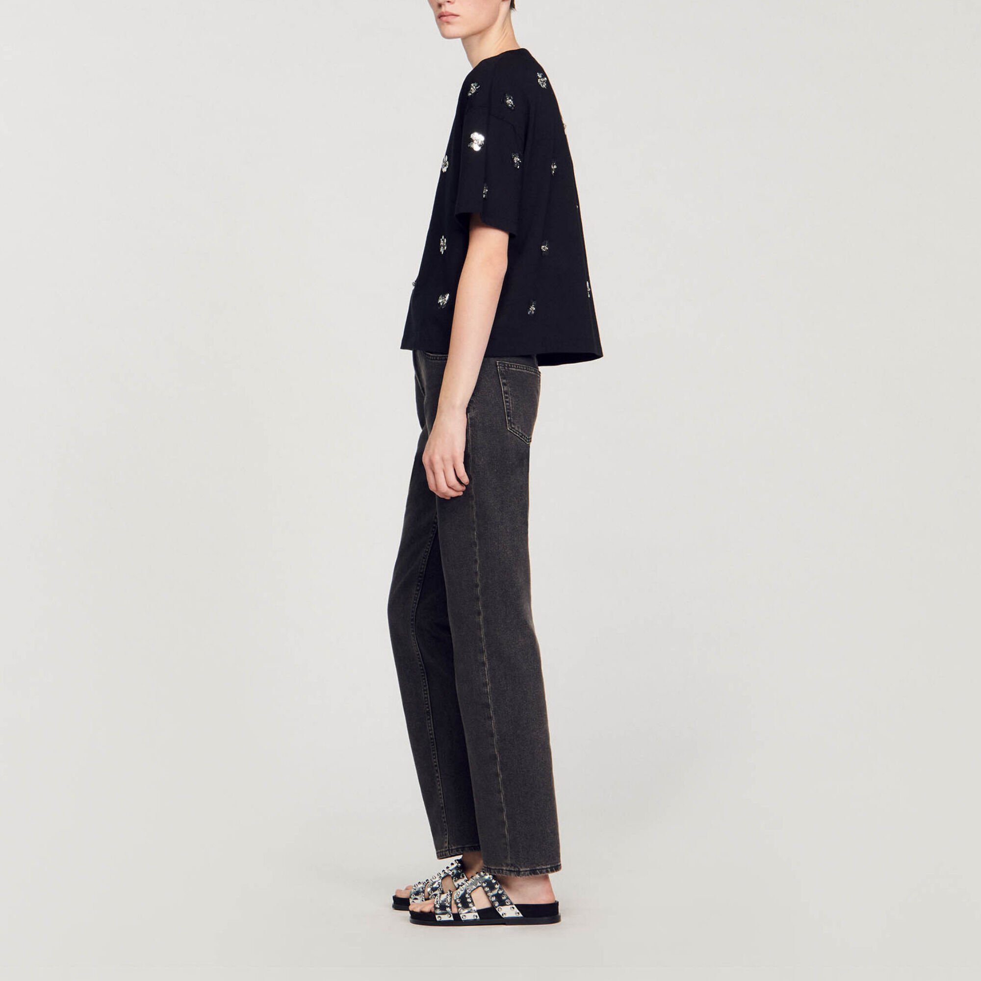 Flower sequin T-shirt