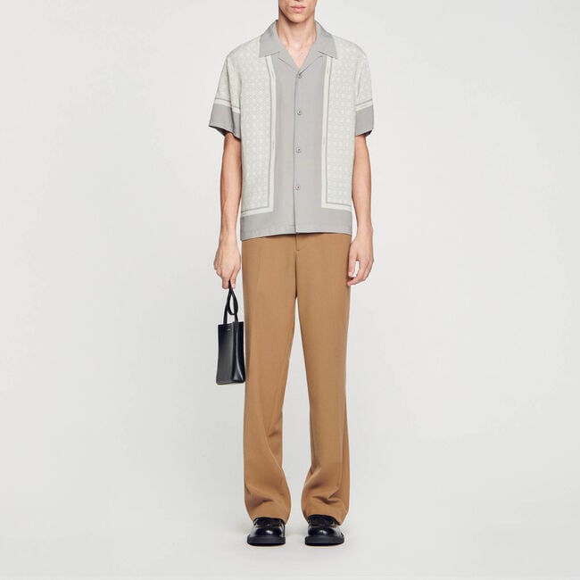 Short-sleeved patterned shirt