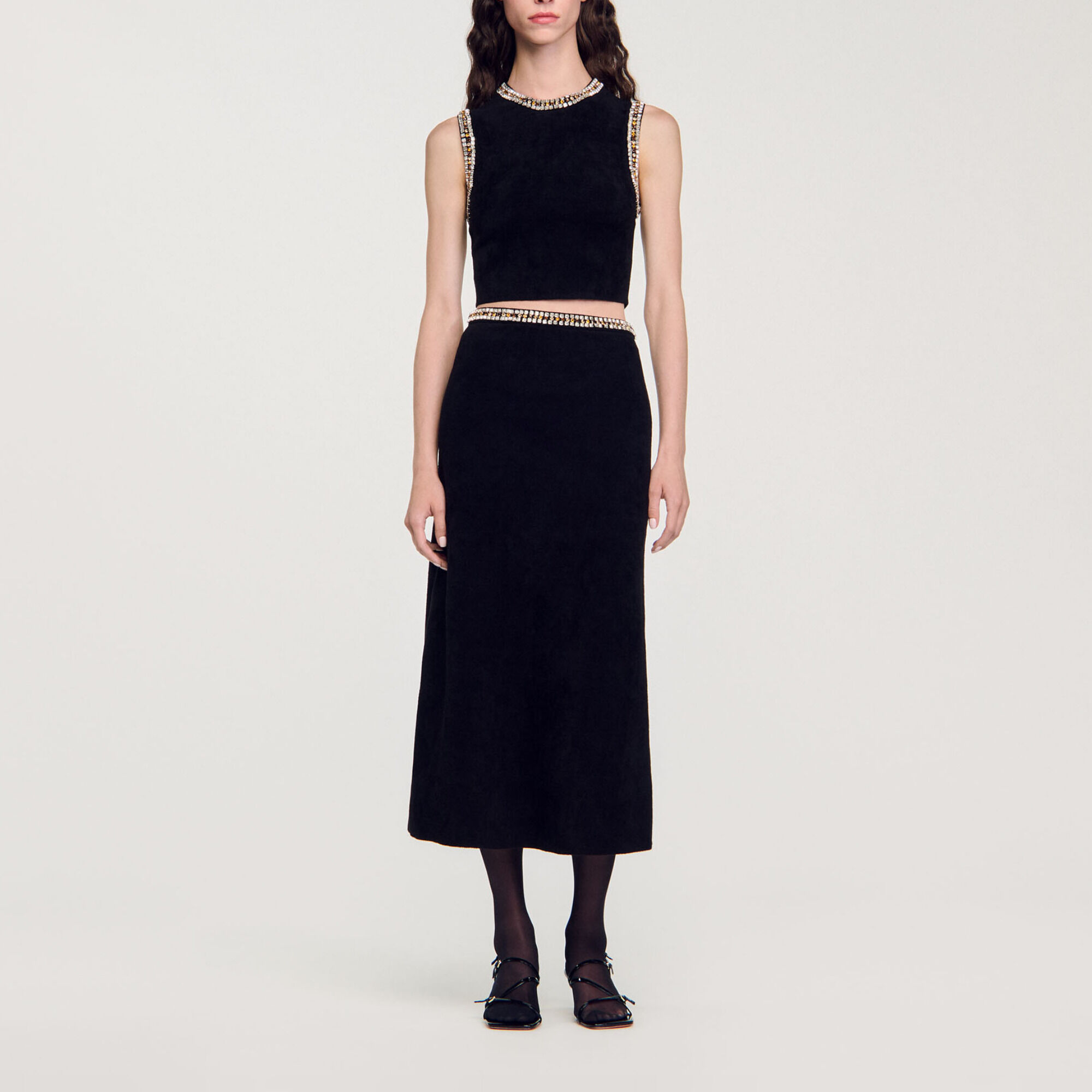 Jewellery-neck knit top