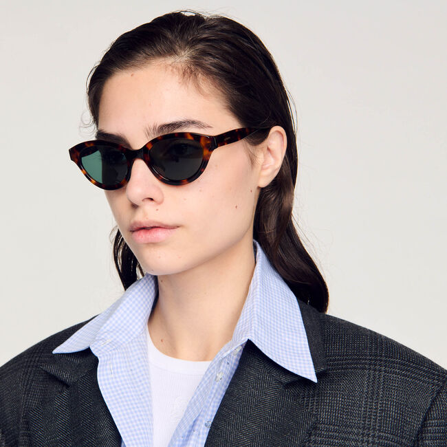 Cat-eye sunglasses