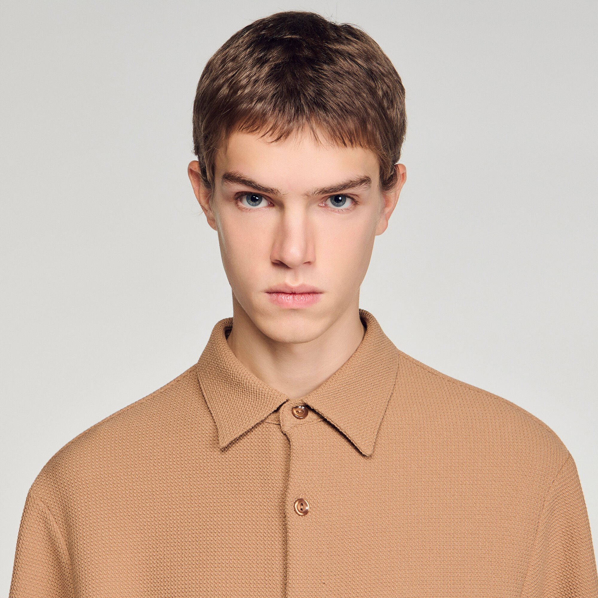 Textured shark collar shirt