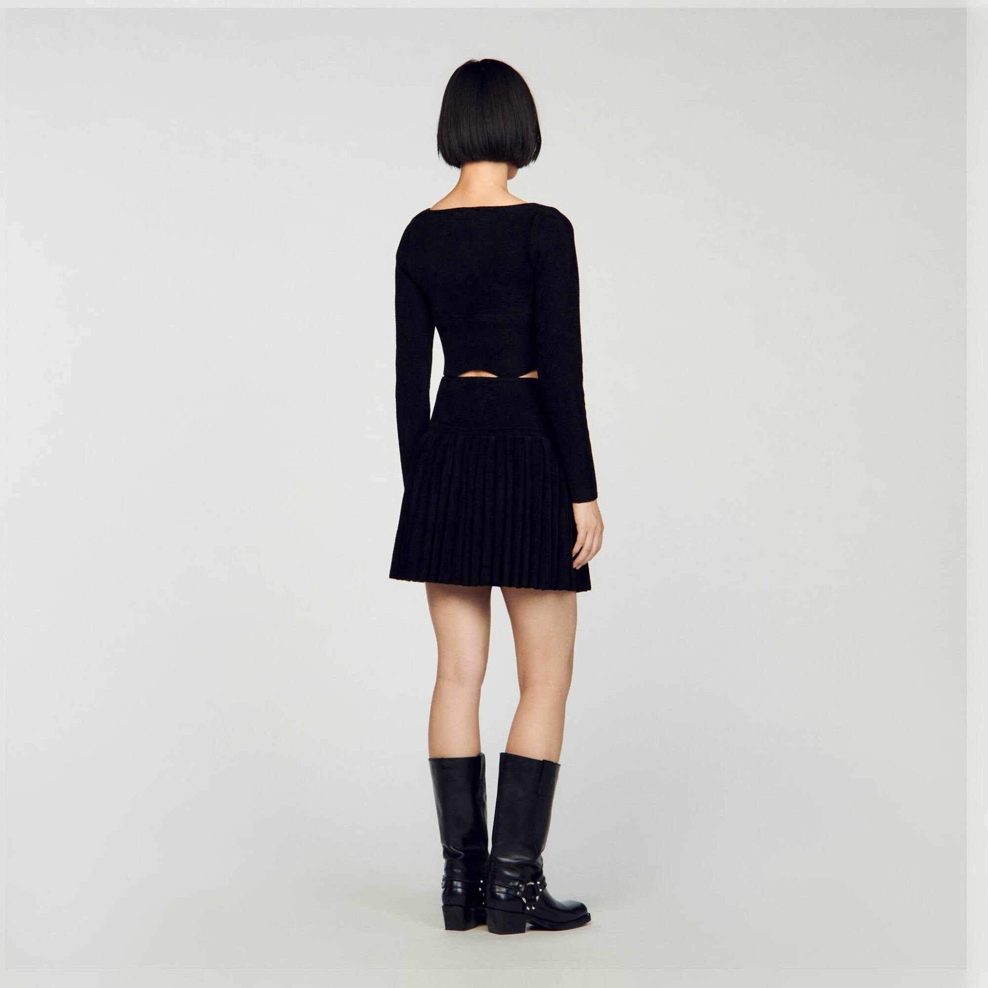 Short velvet knit jumper