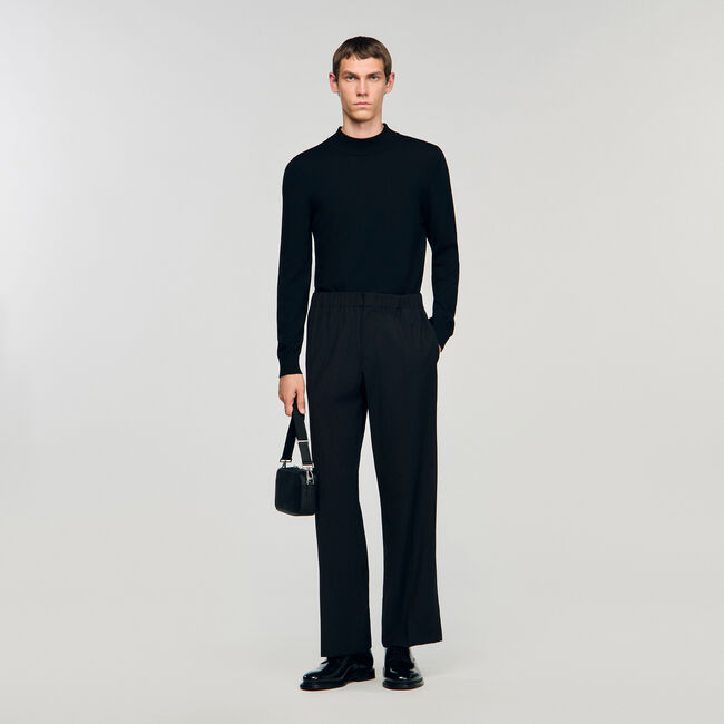 Wide-leg trousers