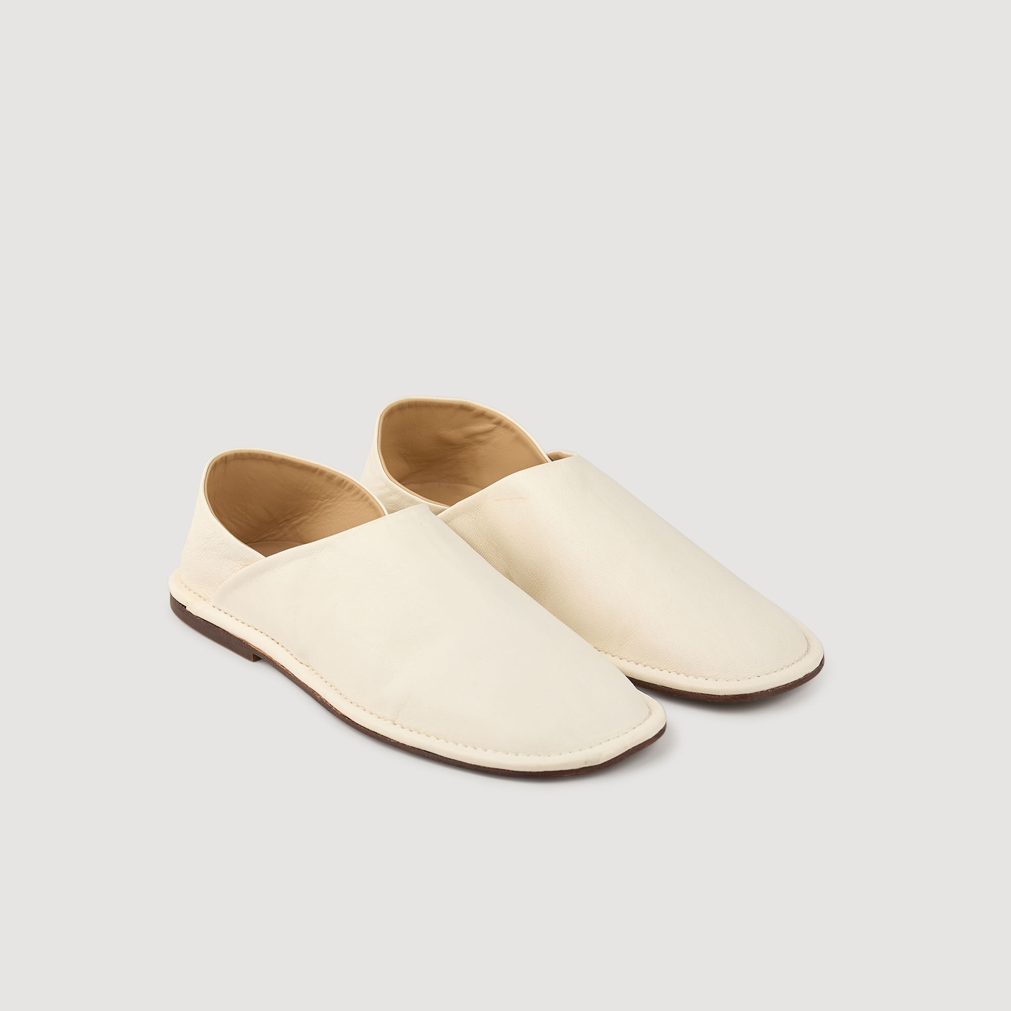 Grained leather slippers