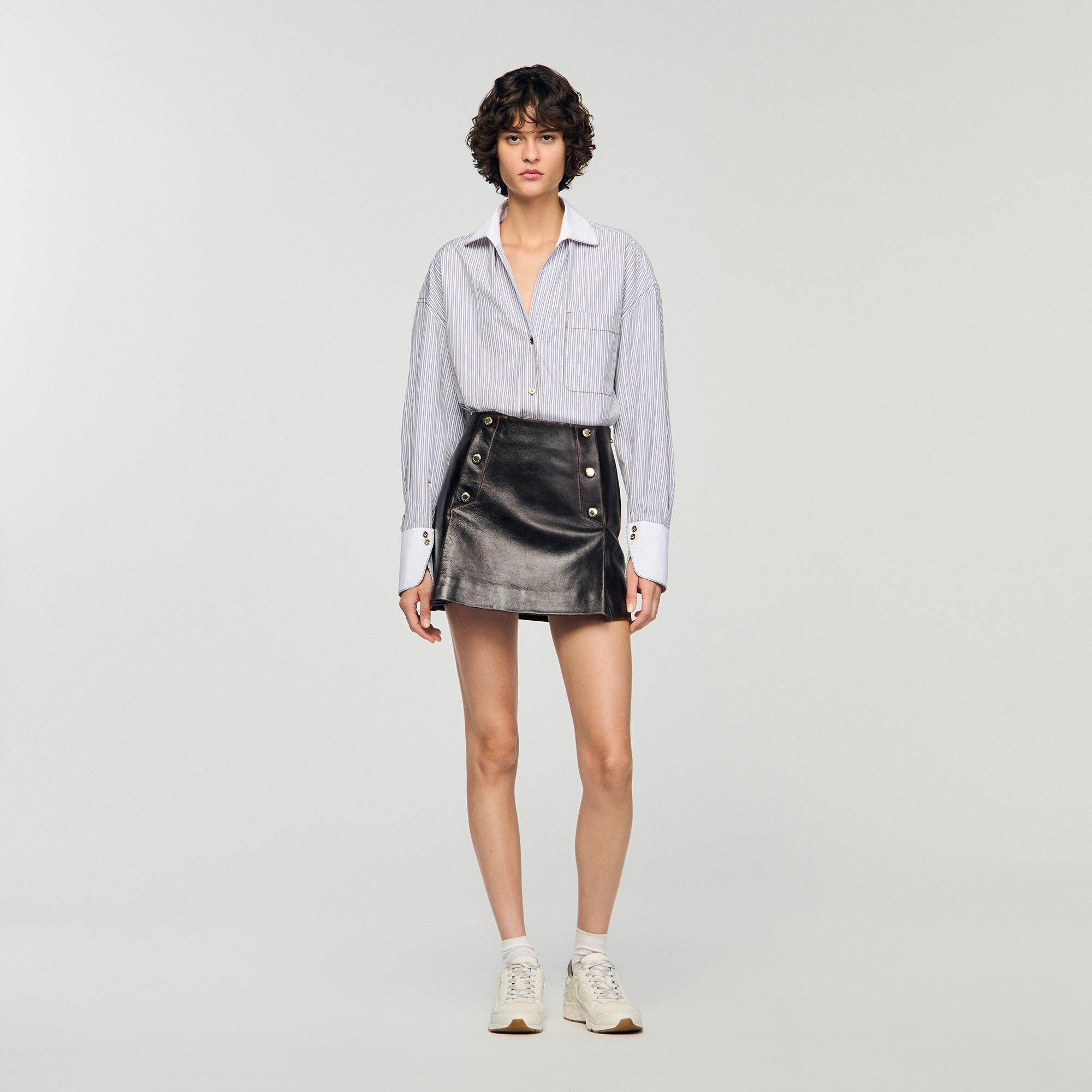 Short aged leather skirt