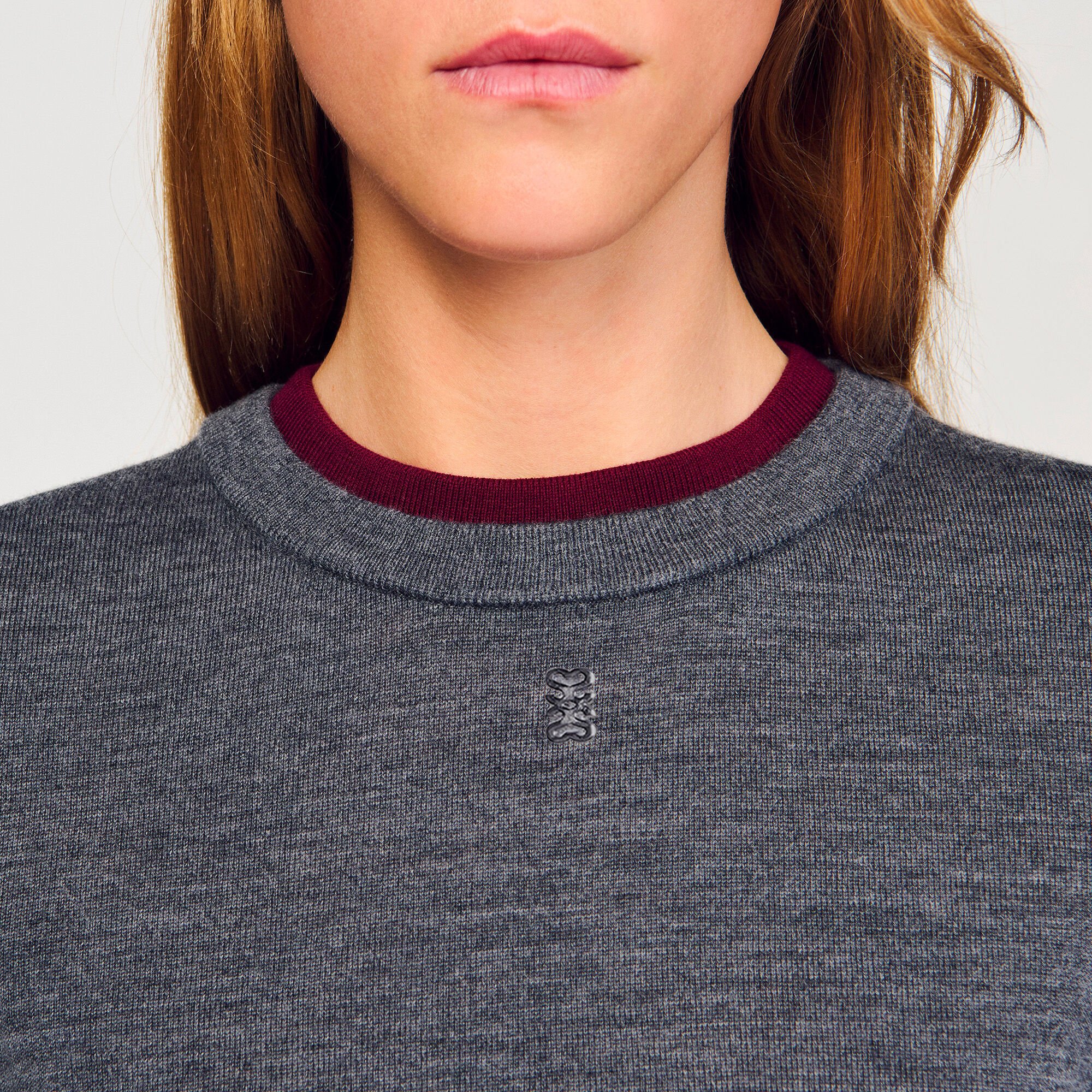 Two-tone cropped jumper