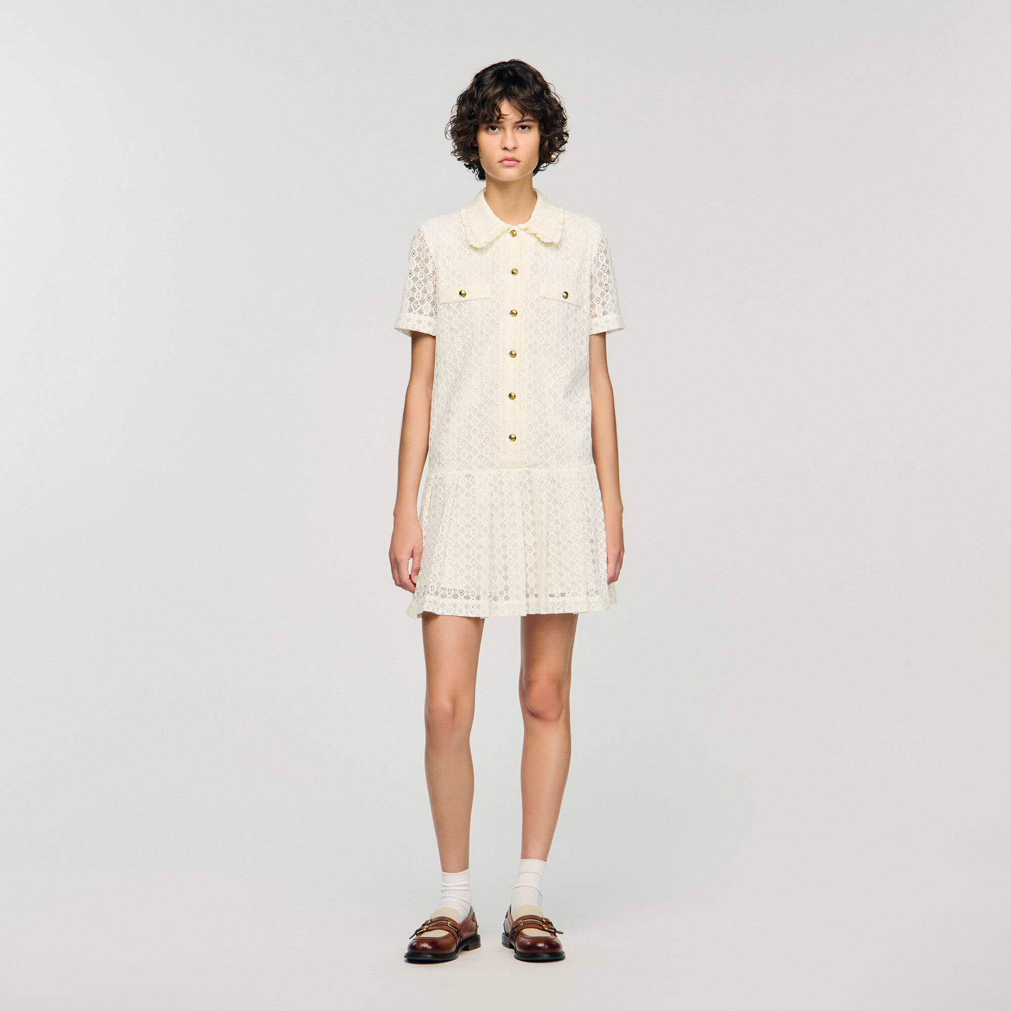Short lace dress