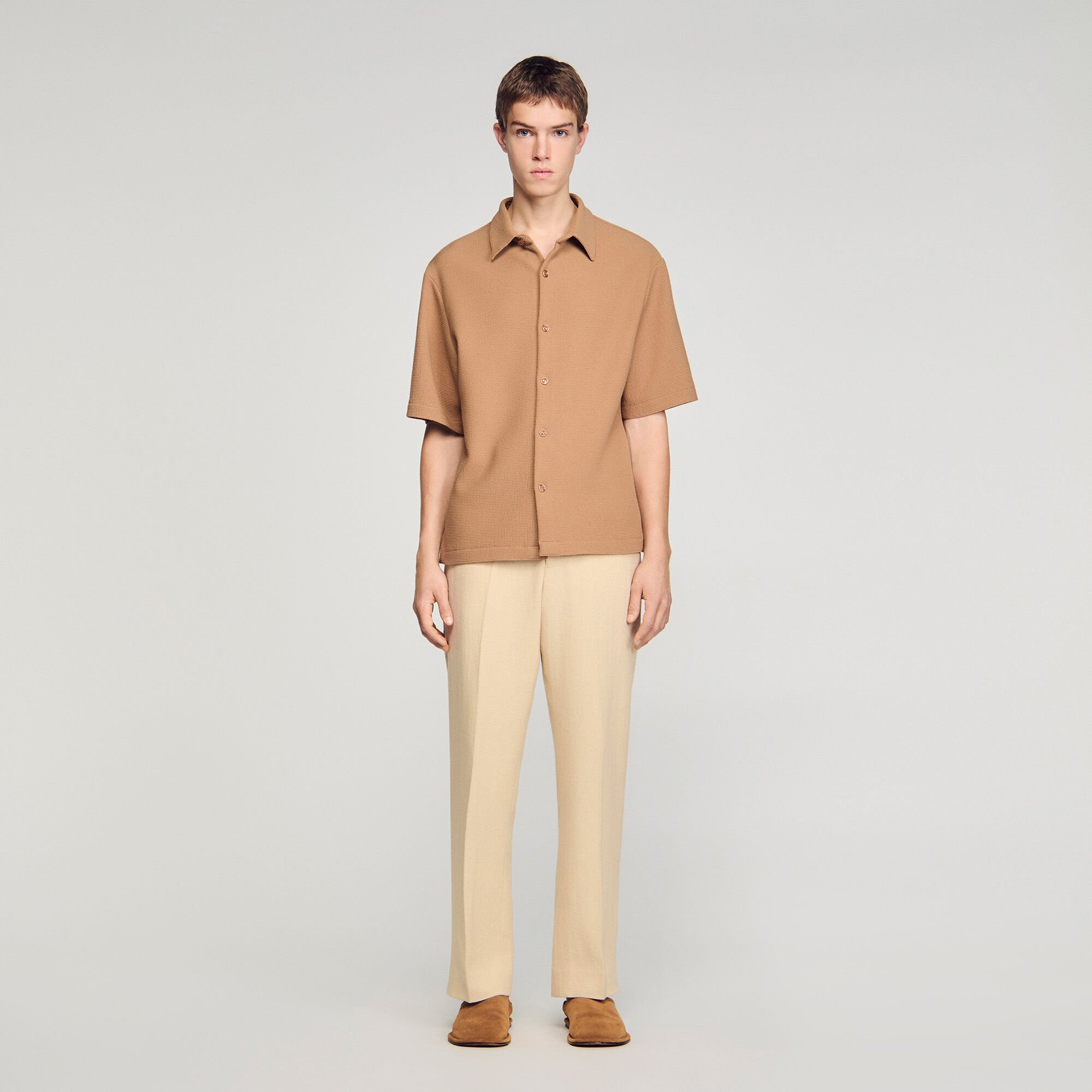 Textured shark collar shirt