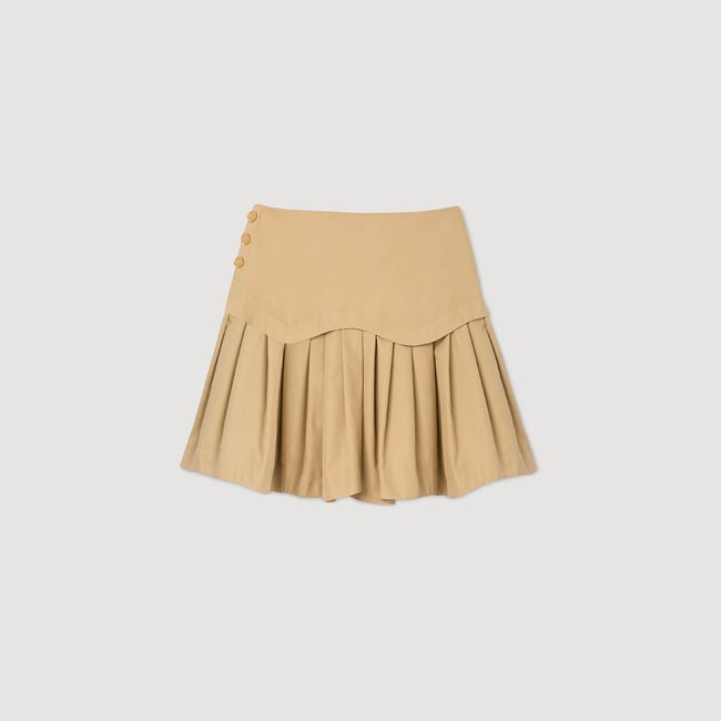 Short ruffled skirt