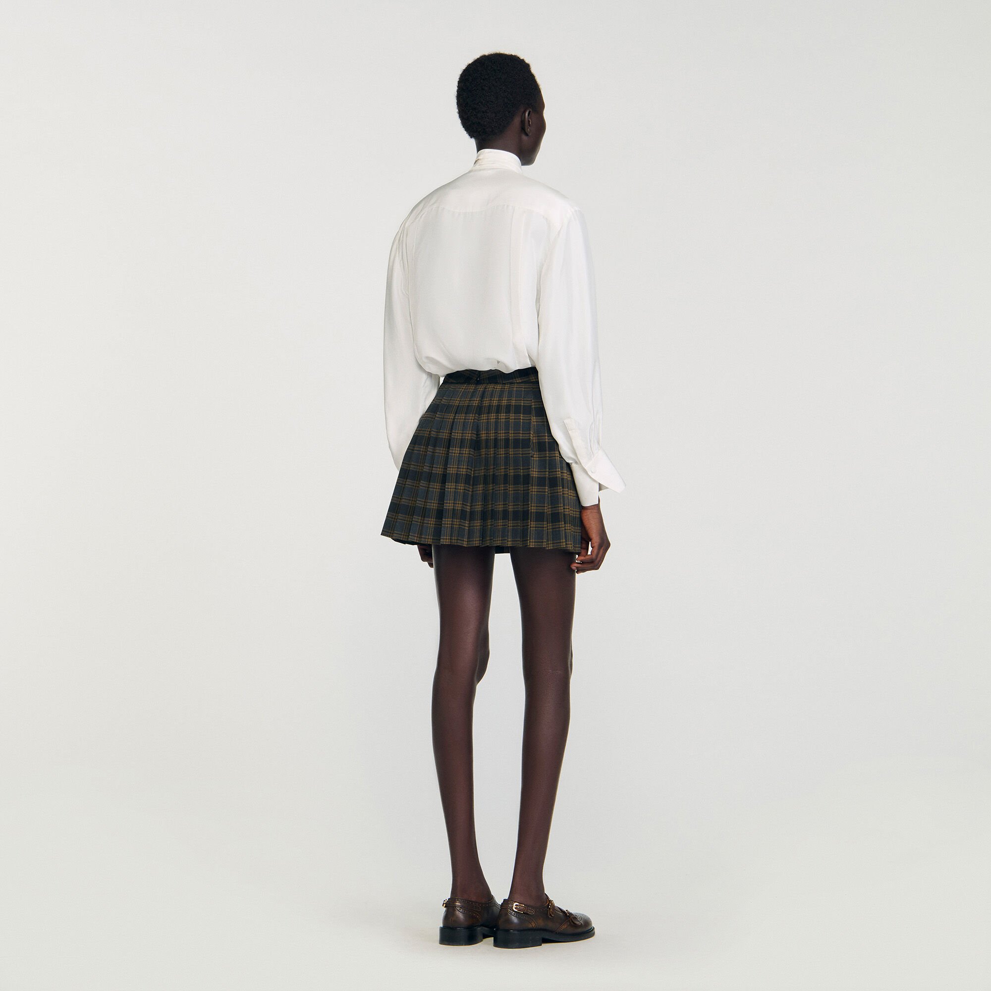 Short checked pleated skirt