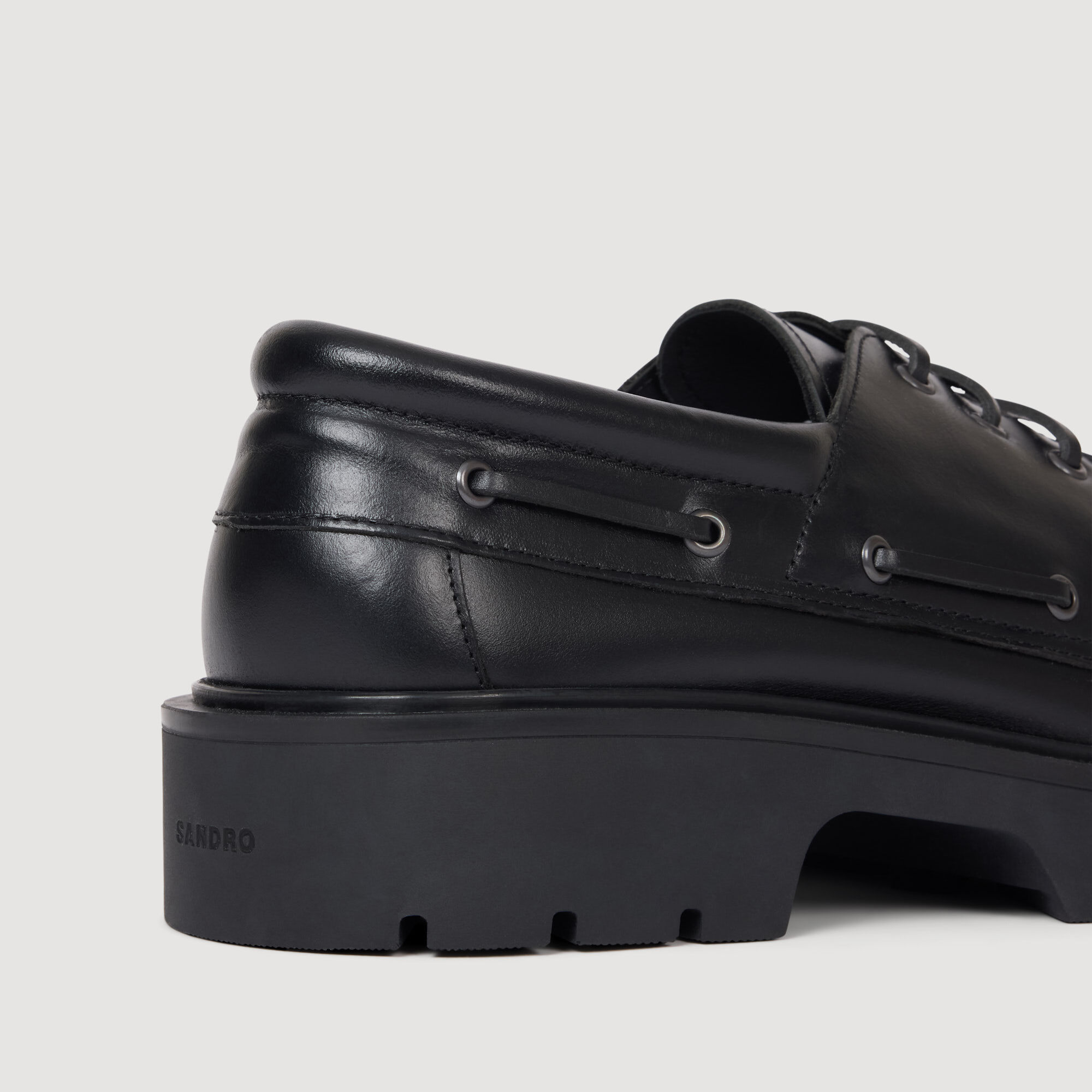 Leather boat shoes