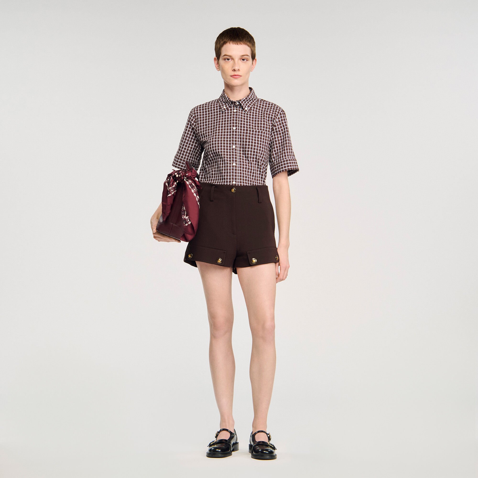 Buttoned carpenter shorts
