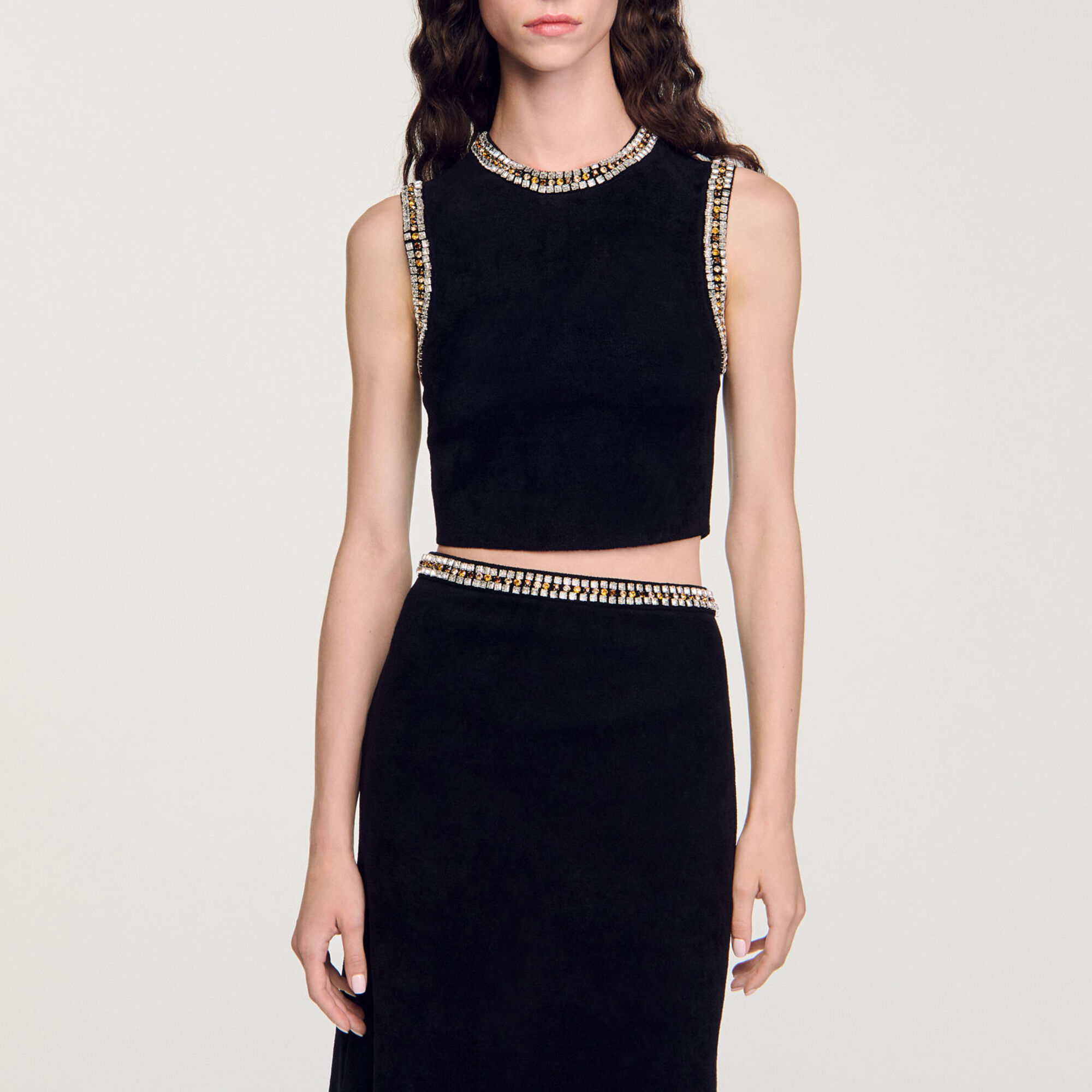 Jewellery-neck knit top